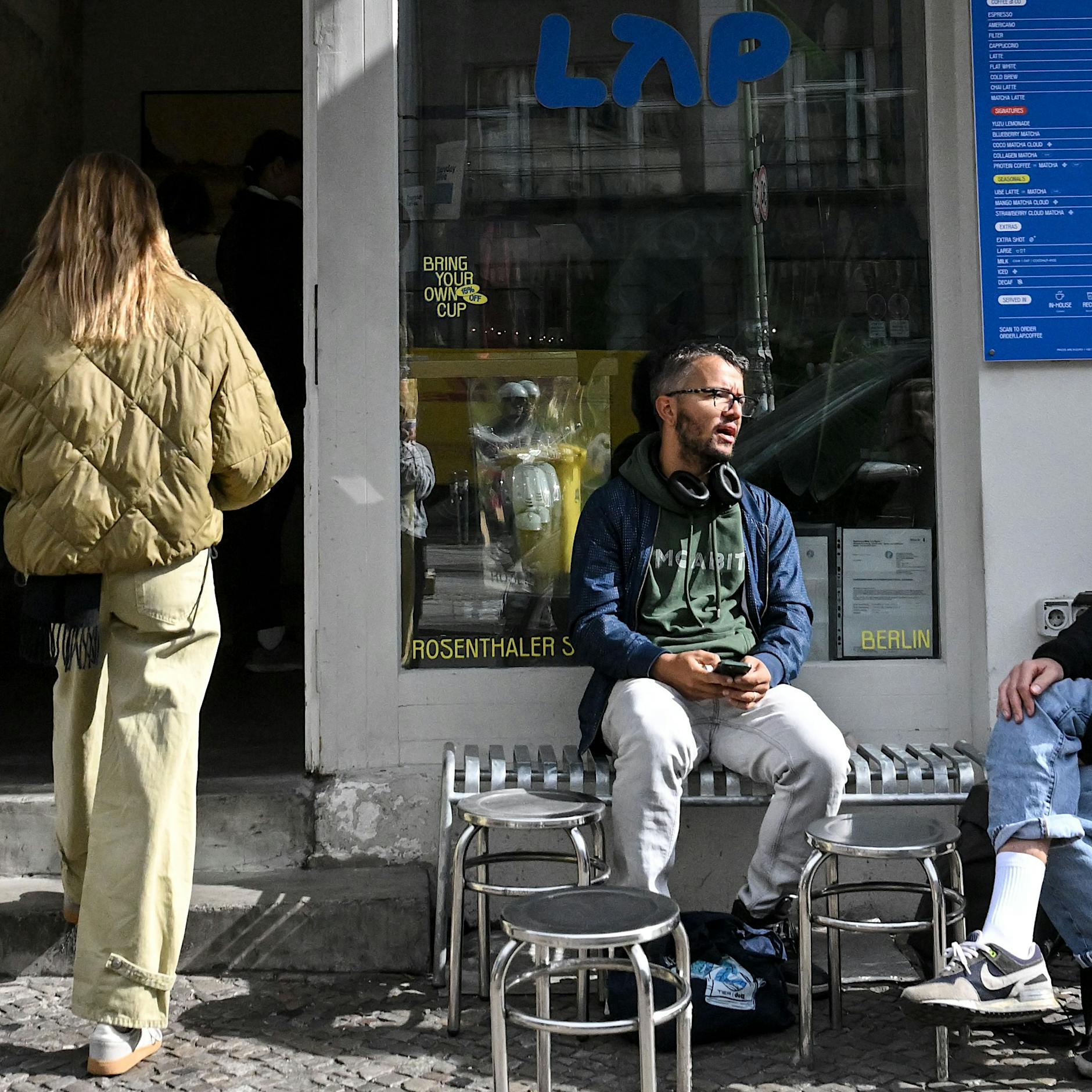 Anschläge auf Berliner Filialen von LAP Coffee: selbstgefällig und hirnverbrannt