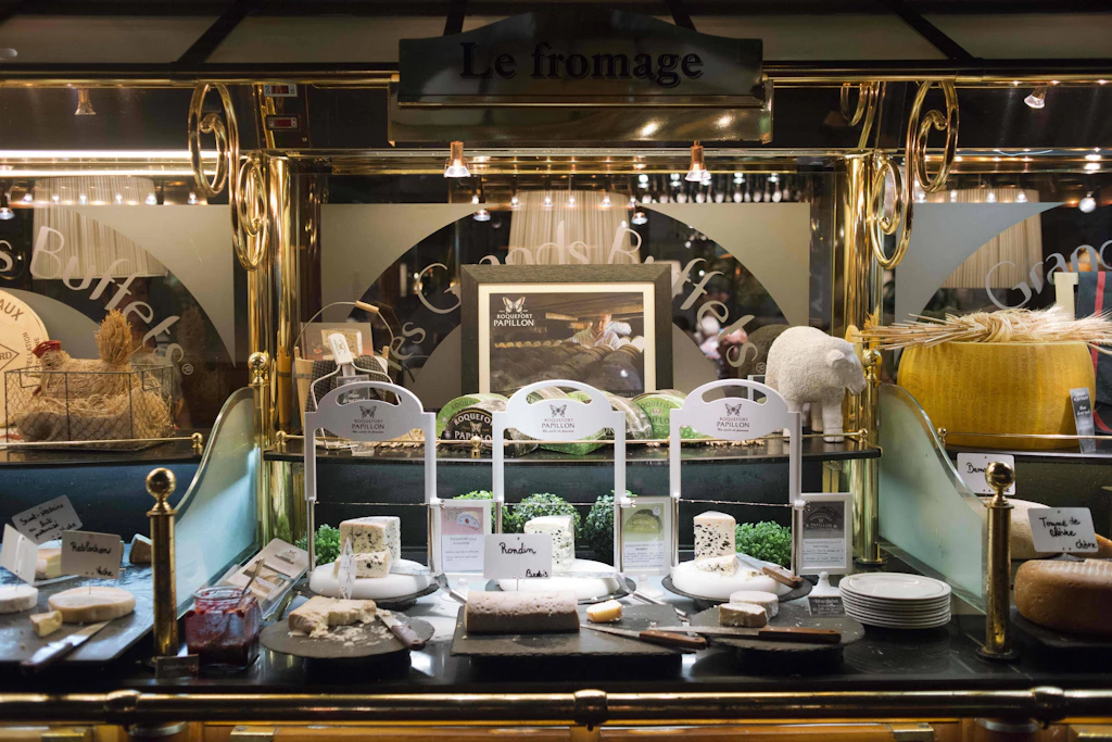 Im Les Grands Buffets in Narbonne (hier eine Aufnahme von 2014) wird klassische französische Küche auf höchstem Niveau vom Büfett geboten.