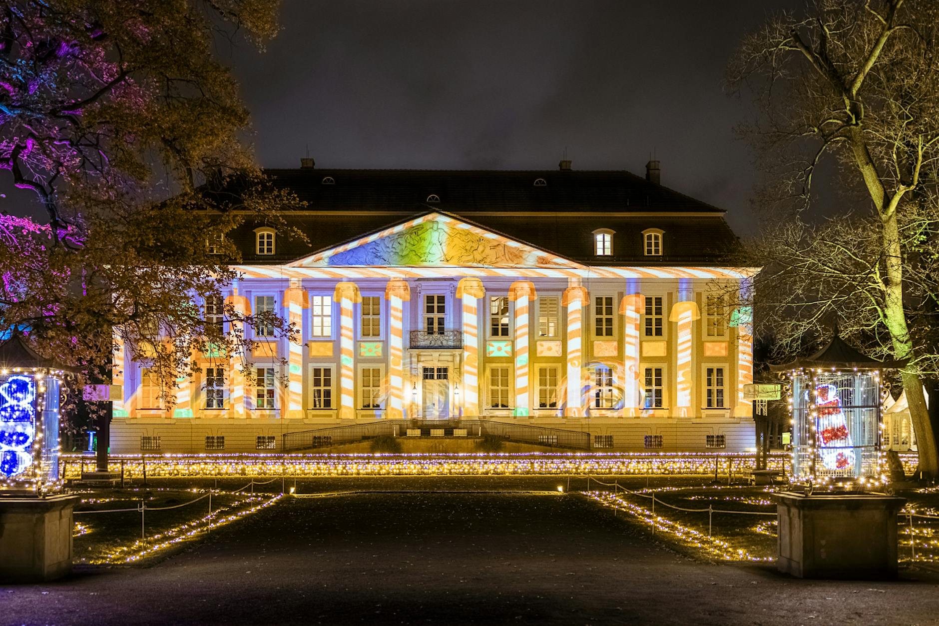 Weihnachten im Tierpark: Das leuchtende Winterwunderland für die ganze Familie