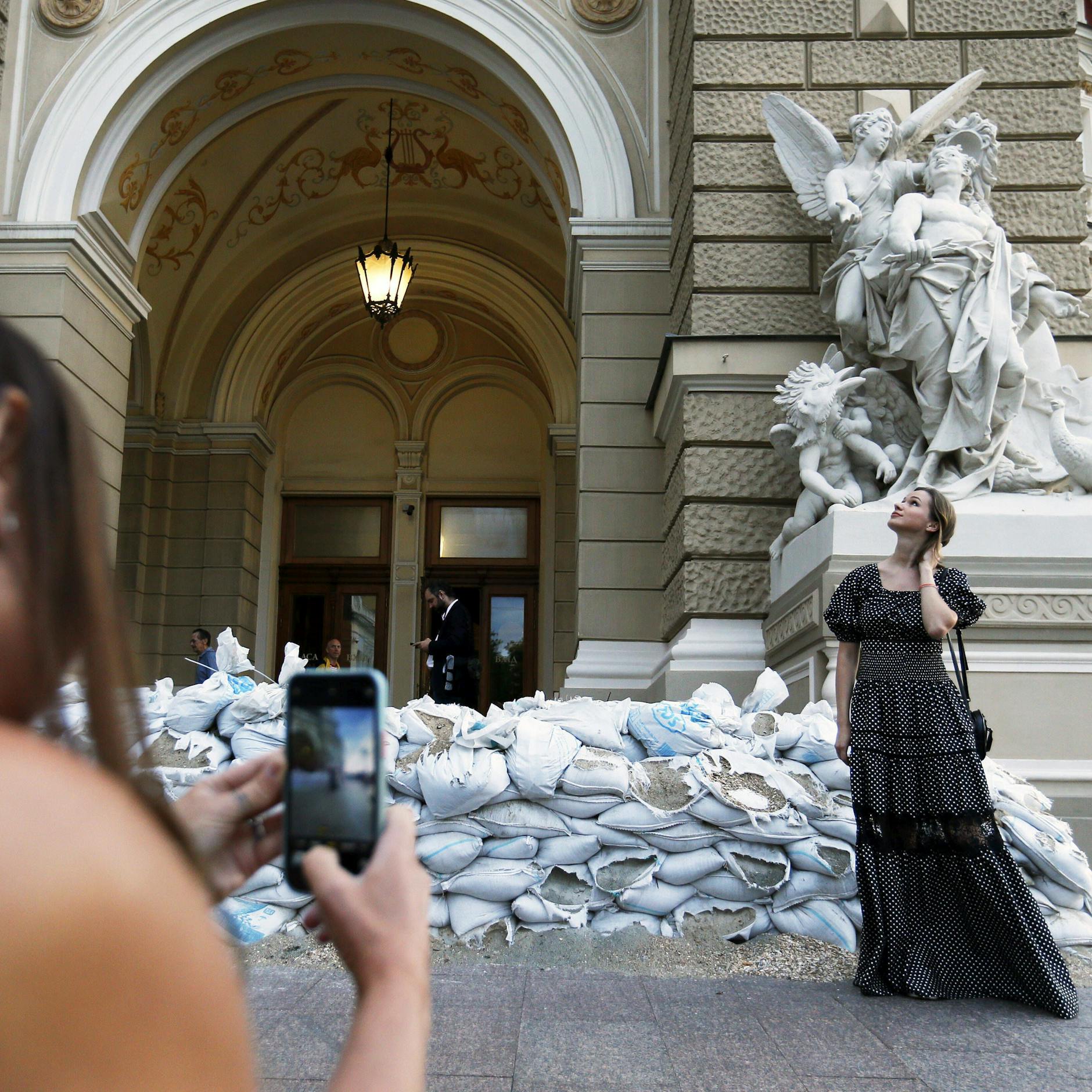 Image - Der Alltag in Odessa im Schatten des Krieges: Zwischen Sirenen und Sektlaune