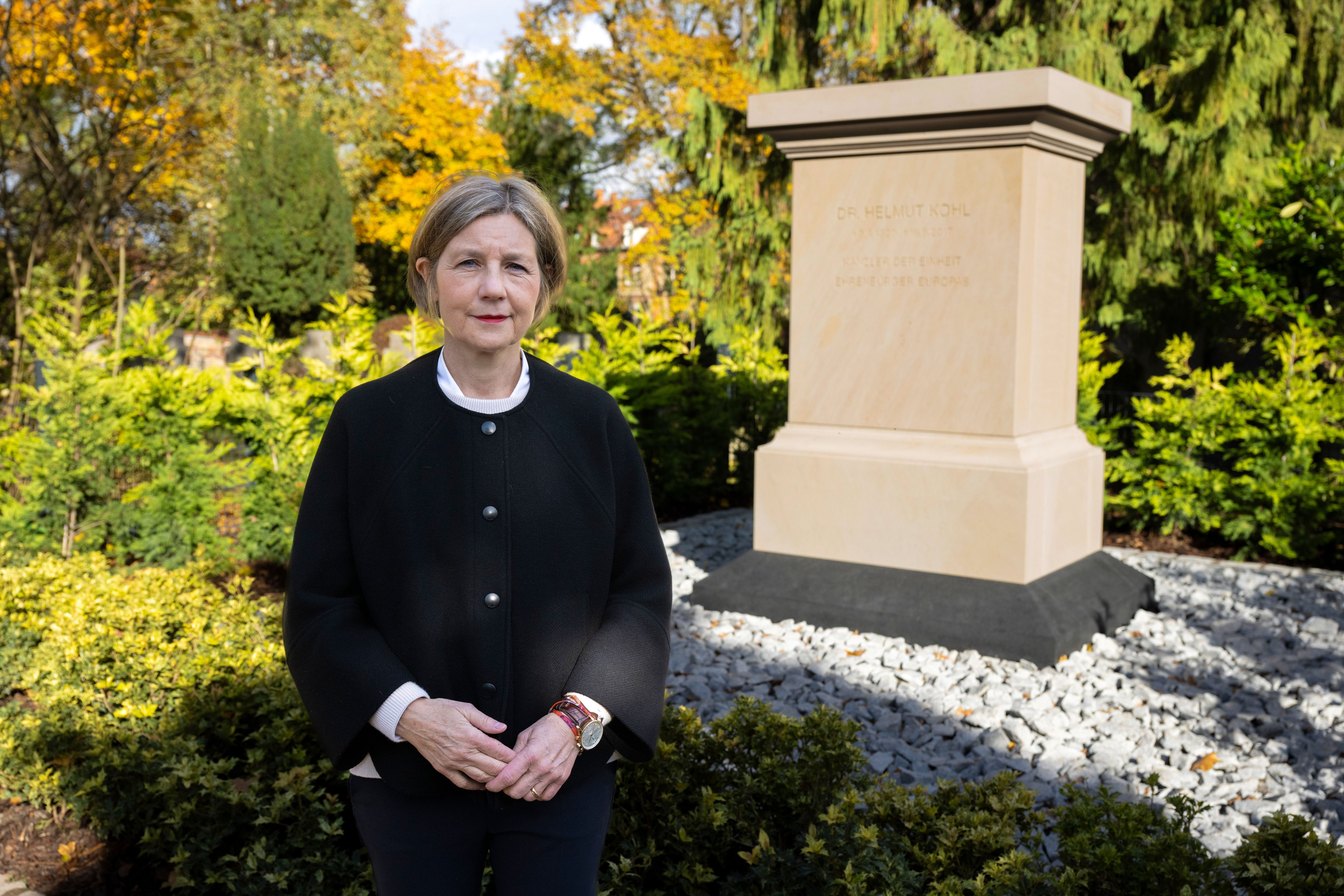 Grabstätte endlich fertig: Witwe setzt Helmut Kohl ein Denkmal