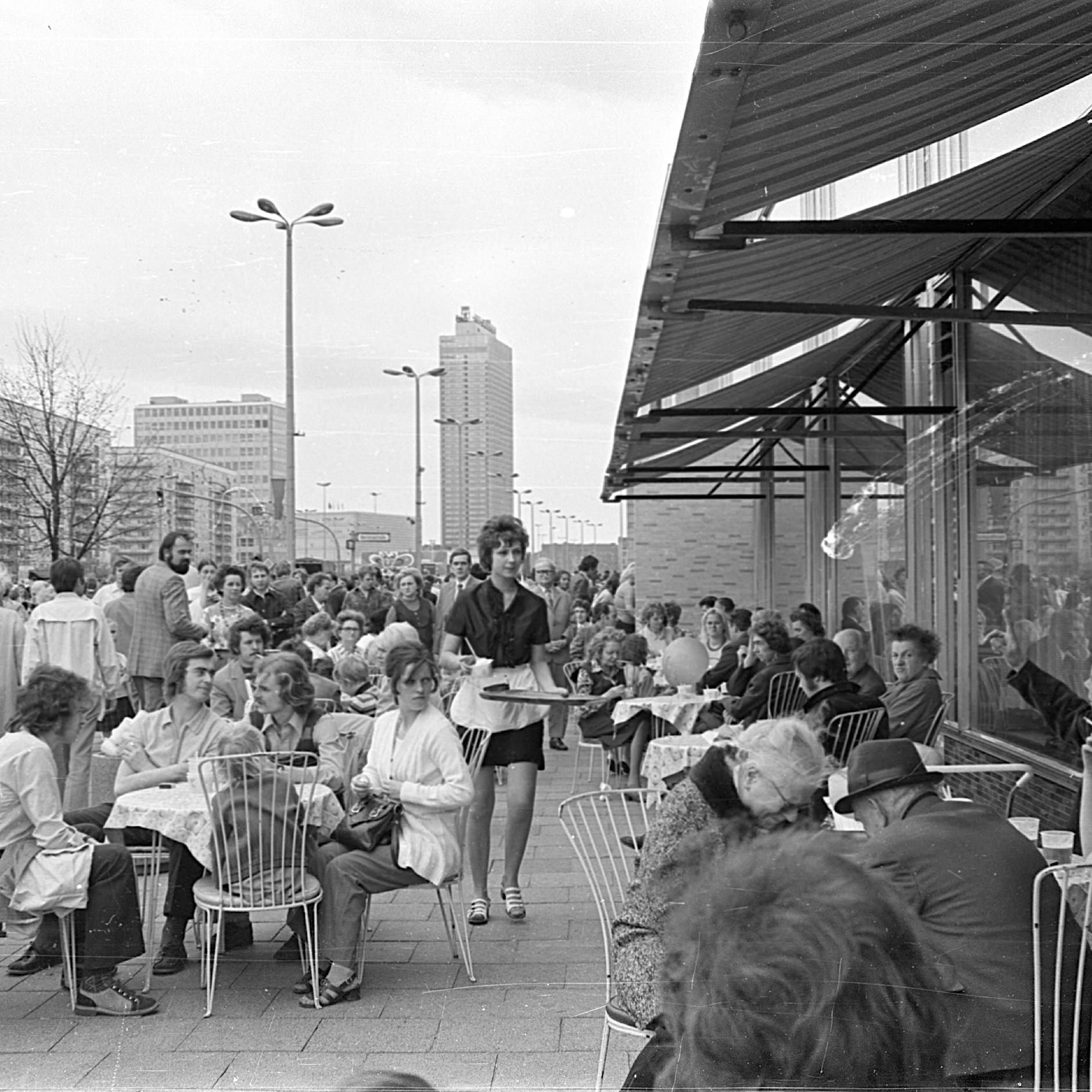 Mokka-Milch-Eisbar sucht neuen Mieter: Ist die DDR-Ikone noch zu retten?