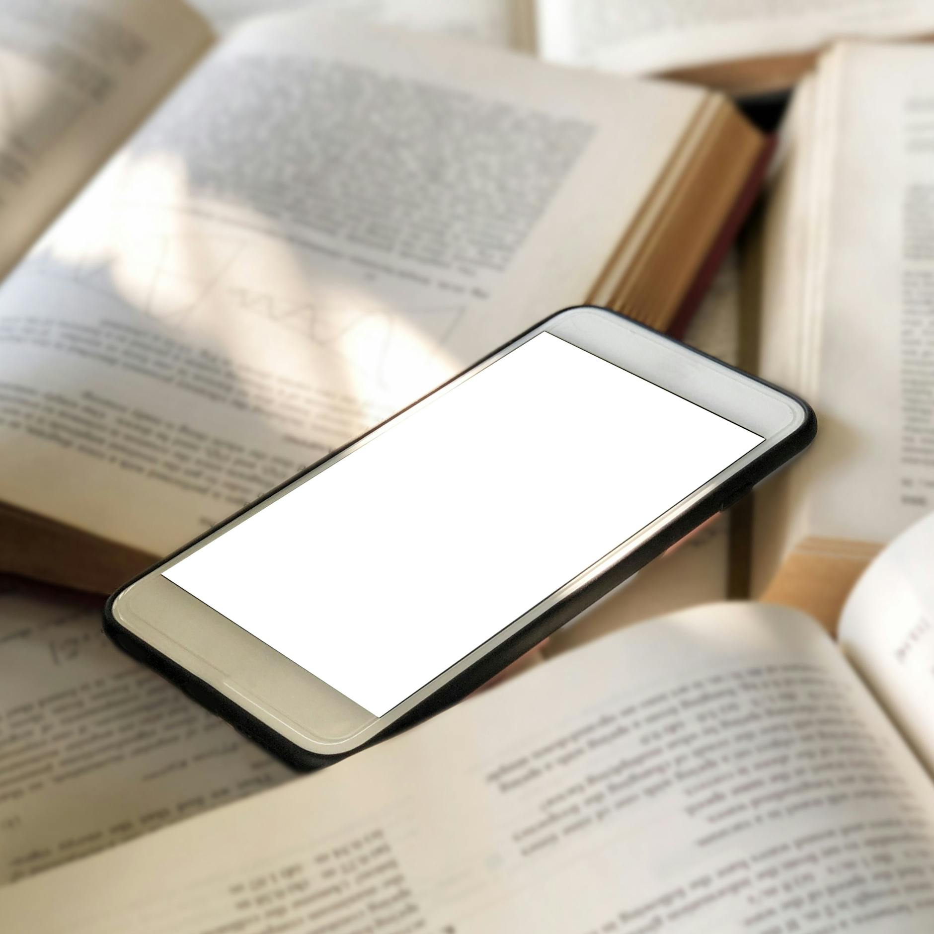 Image - Zwischen Schminktipps, Patriarchat und Gott: Wie gefährlich sind christliche Influencer?