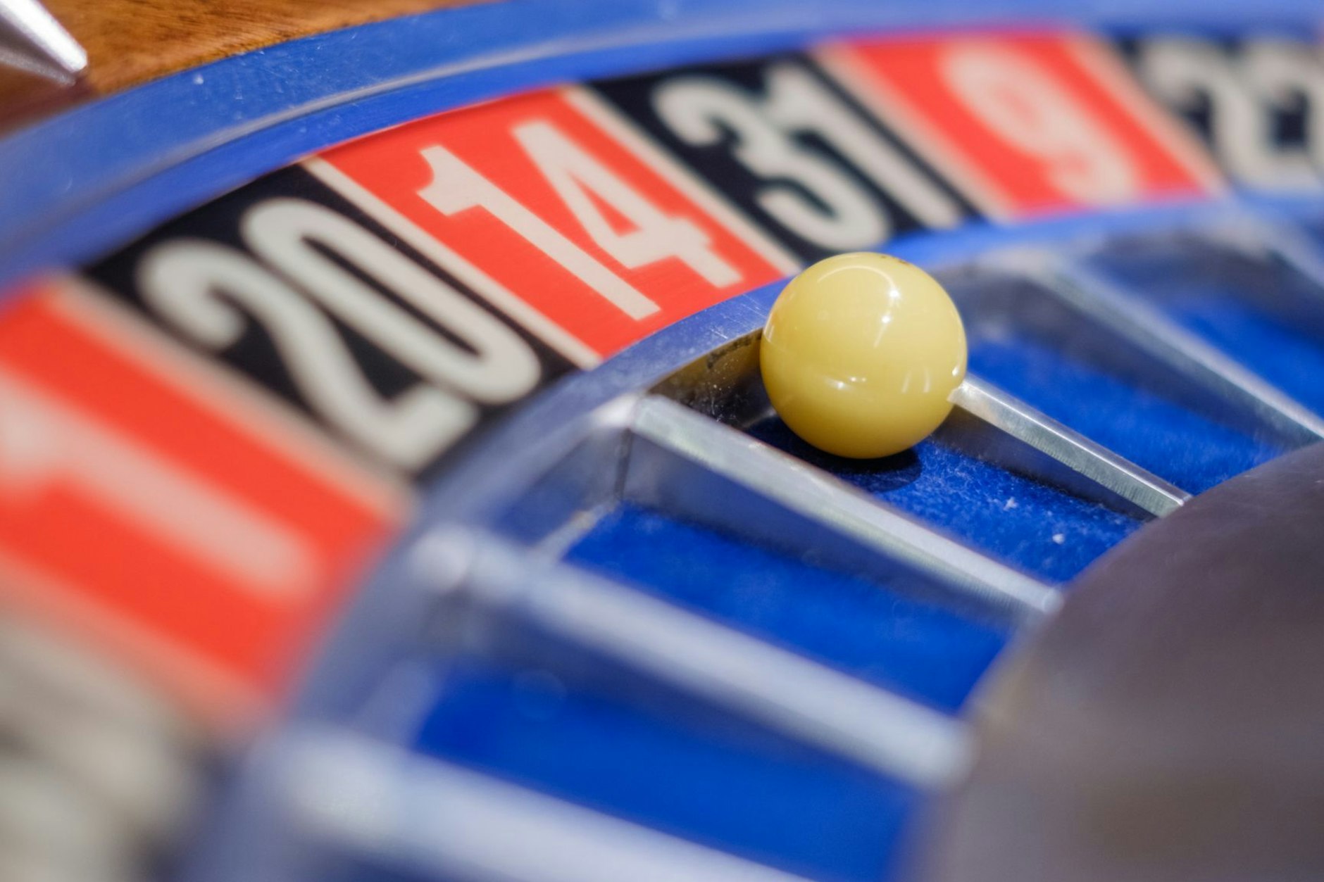 Nicht nur der Mensch, auch die KI kann Verhaltensmuster von Spielsucht entwickeln.