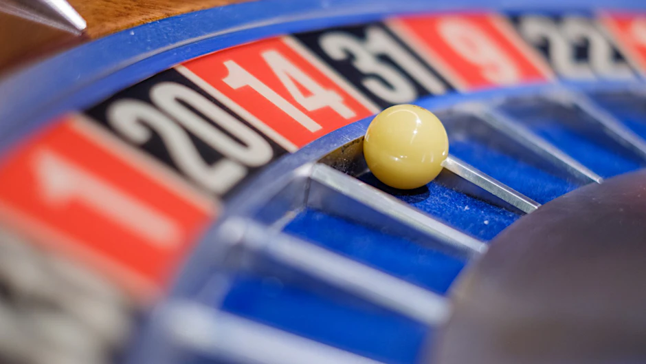 Nicht nur der Mensch, auch die KI kann Verhaltensmuster von Spielsucht entwickeln.