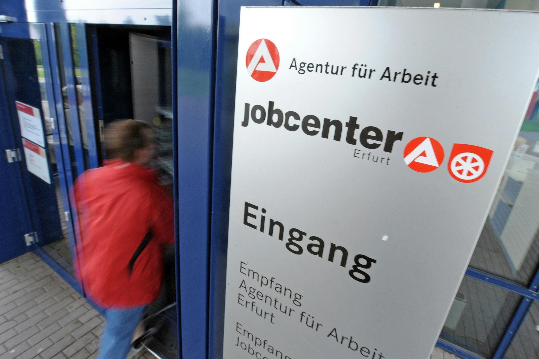 Die Jobcenter übernehmen rund 40 Prozent zu teure Mieten von Bürgergeld-Empfängern in Berlin.