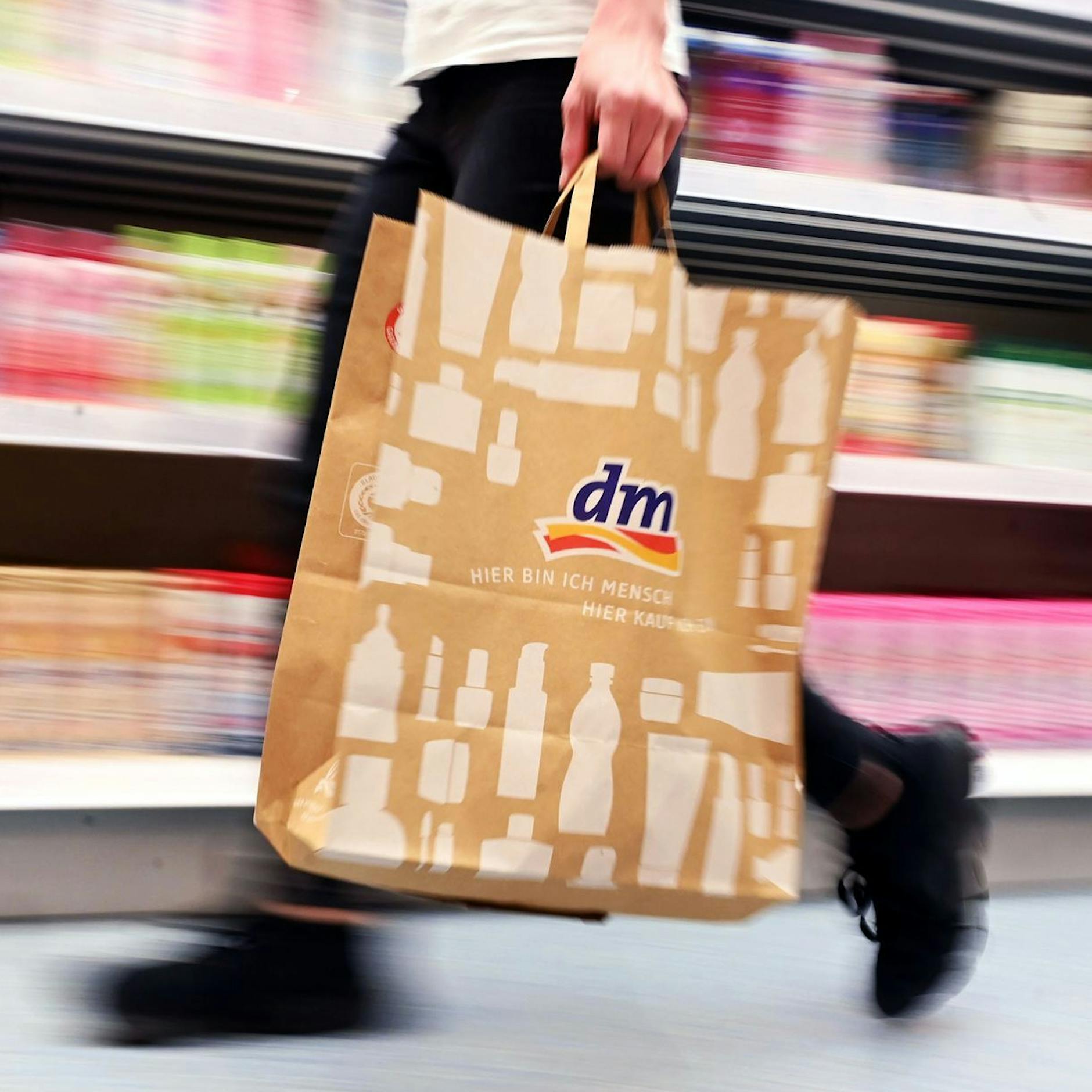 Kosmetik-Rückruf bei Drogeriemarkt dm: Diese Produkte nicht mehr benutzen