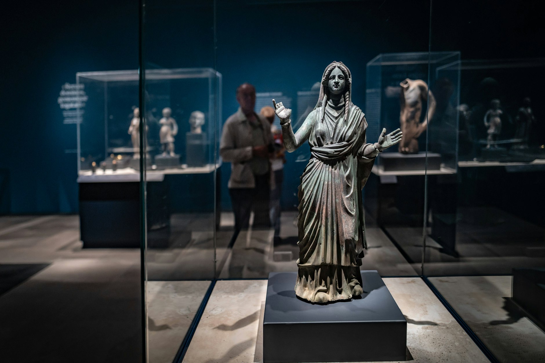 Ausstellung in der James-Simon-Galerie: die Bronzen von San Casciano dei Bagni