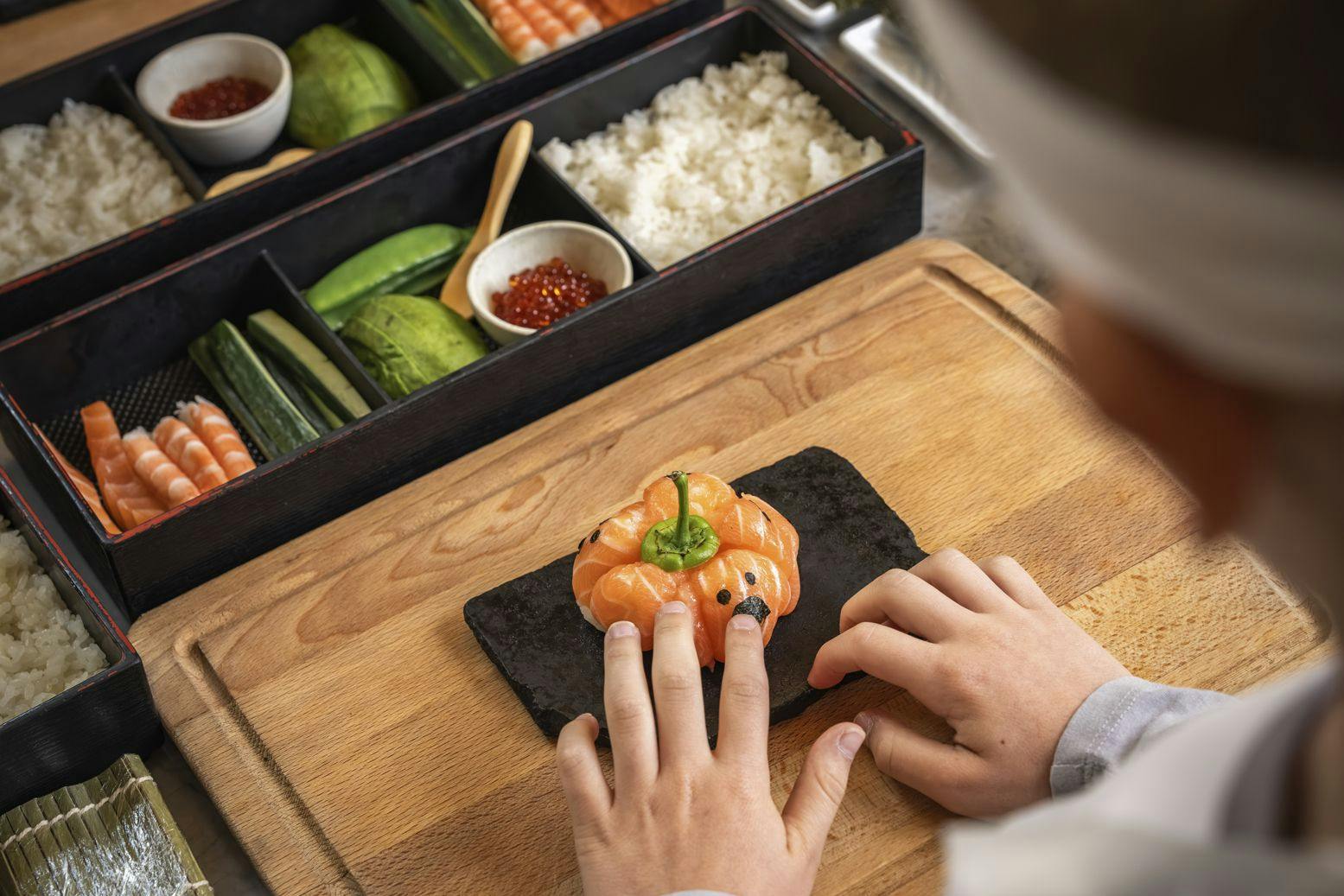 Selbst im Sushi-Restaurant kann man das Halloween-Thema unterbringen.