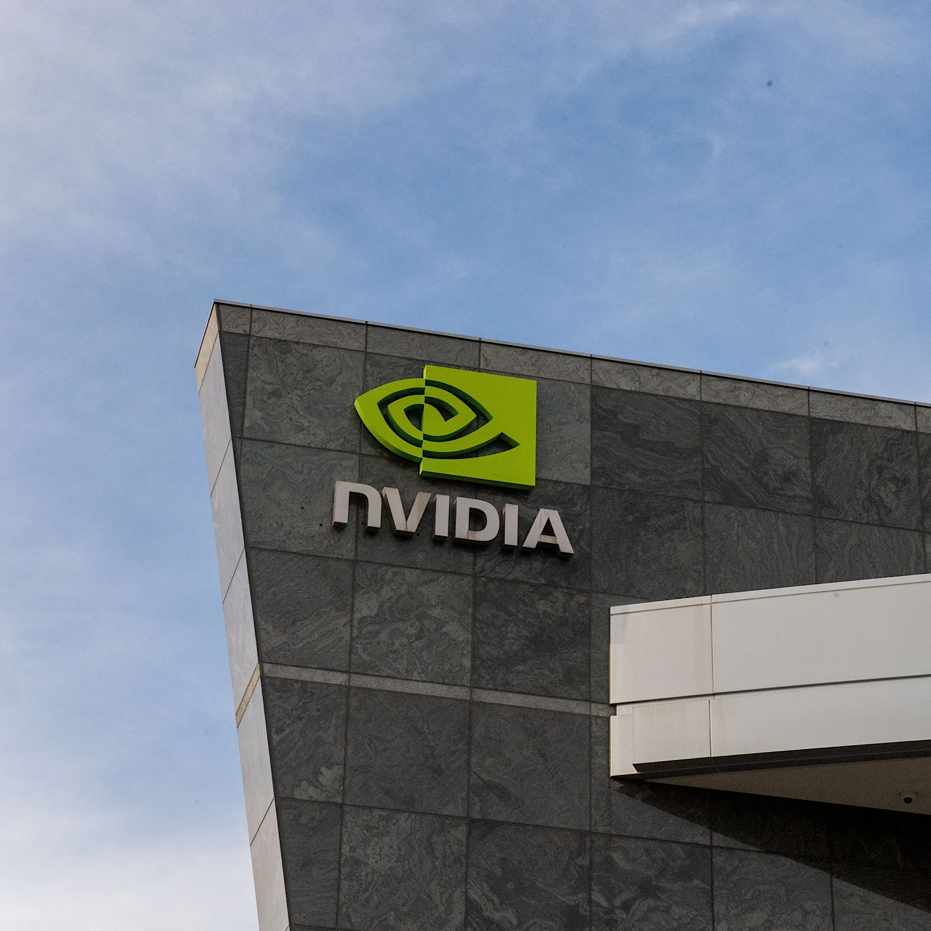 Chip-Hersteller Nvidia als erste Firma mehr als fünf Billionen Dollar wert