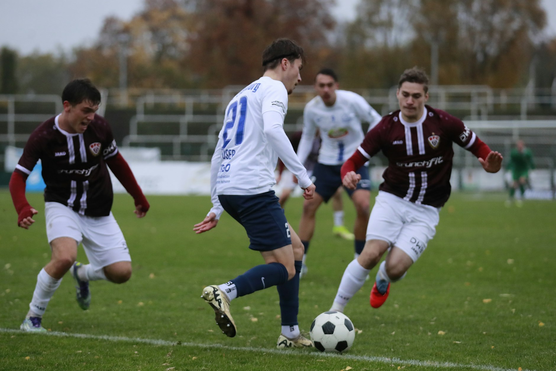 John Liebelt (r.) gab gegen Eilenburg sein Comeback nach dem Bruch des  Schlüsselbeins.