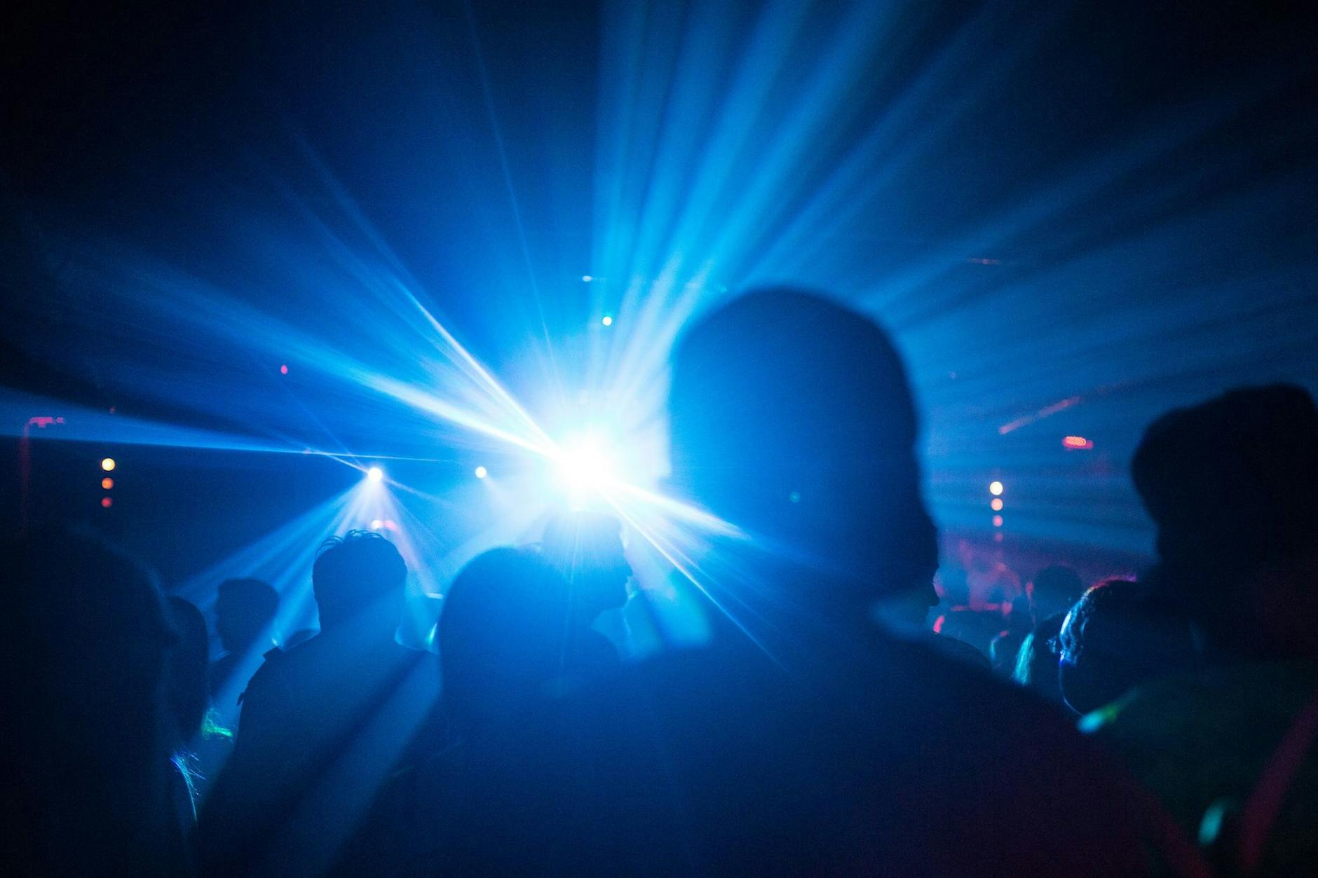 Steht weltweit wie kein anderes Wahrzeichen für die Stadt: das Berghain kennt jeder.