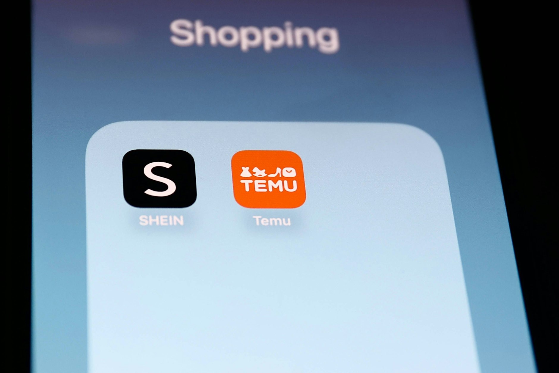 Shein und Temu stehen erneut in der Kritik.