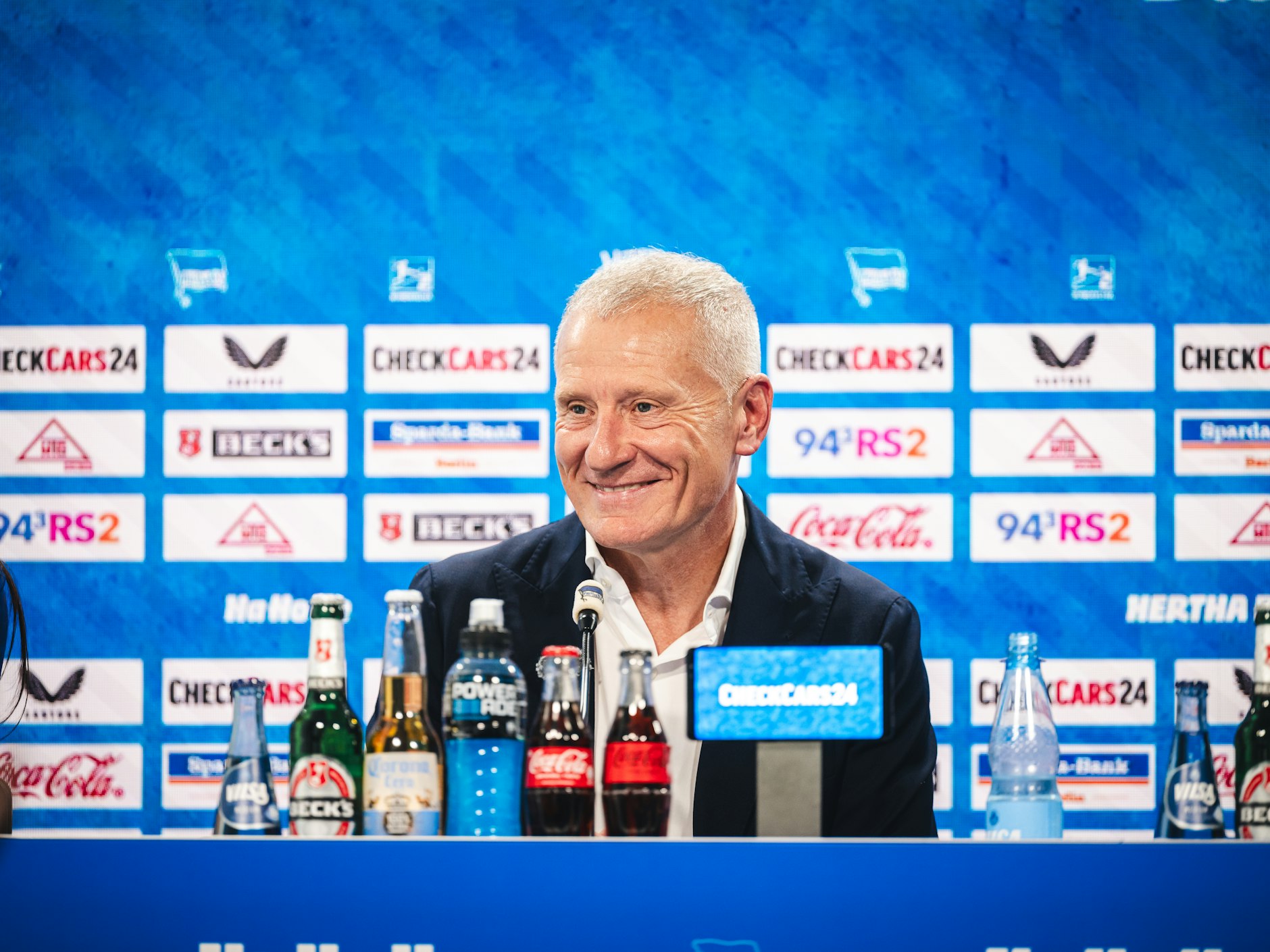 Herthas Sportboss Dr. Peter Görlich will ein friedliches Fußballfest im Olympiastadion, wenn sein Klub gegen Dynamo Dresden spielt.