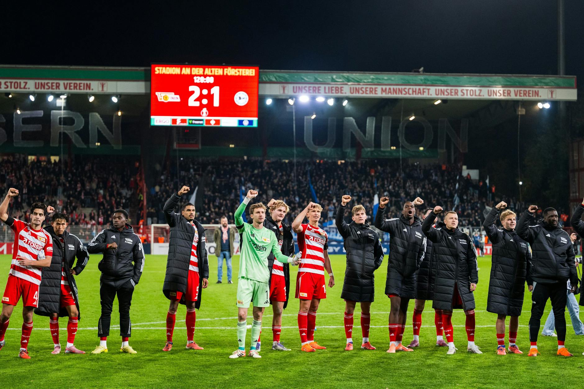 Als letzter Verein schaffte der 1. FC Union Berlin durch den Sieg gegen Arminia Bielefeld den Einzug in das Achtelfinale des DFB-Pokals.