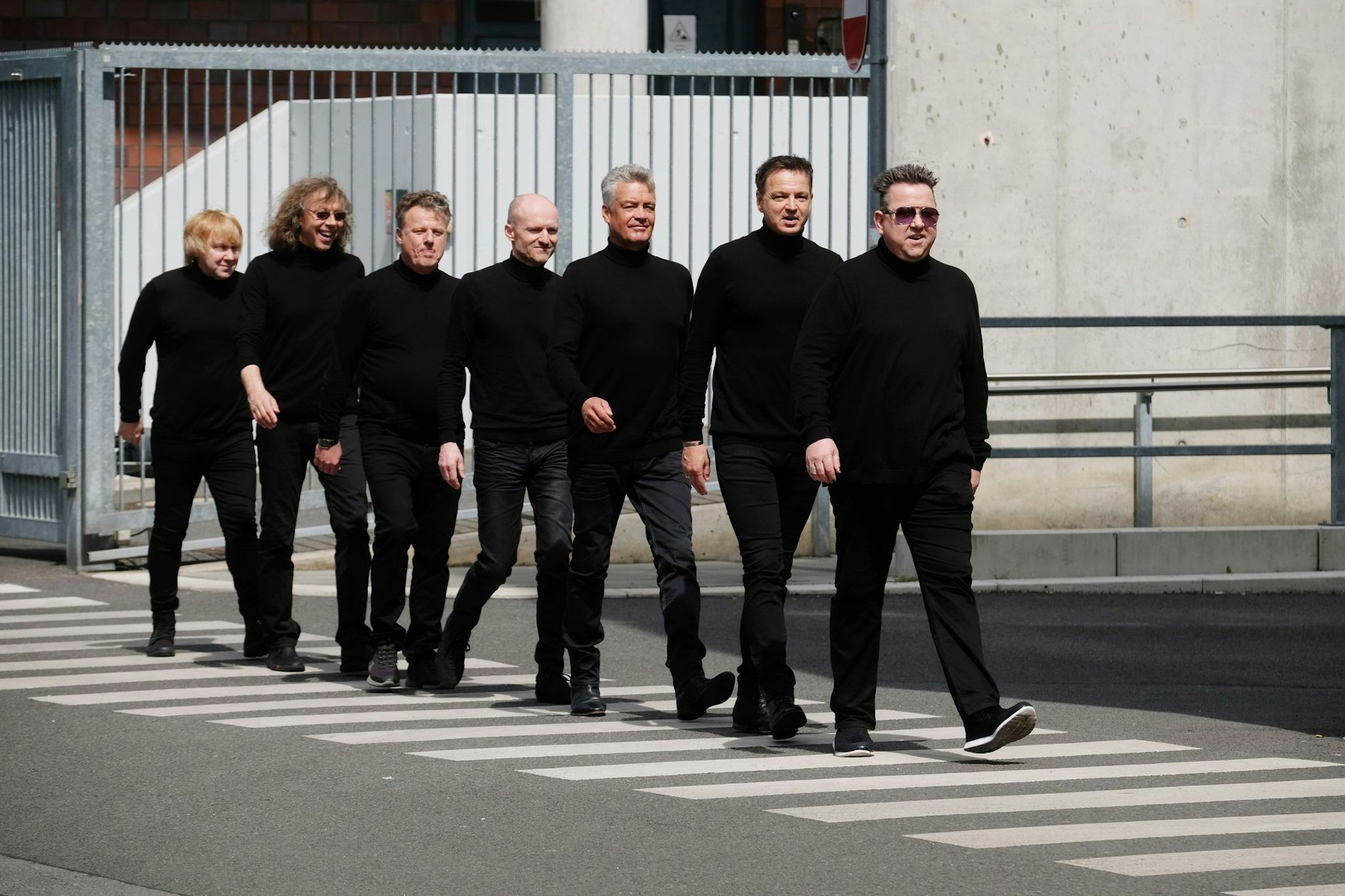 Die Prinzen, Sebastian Krumbiegel vorneweg.