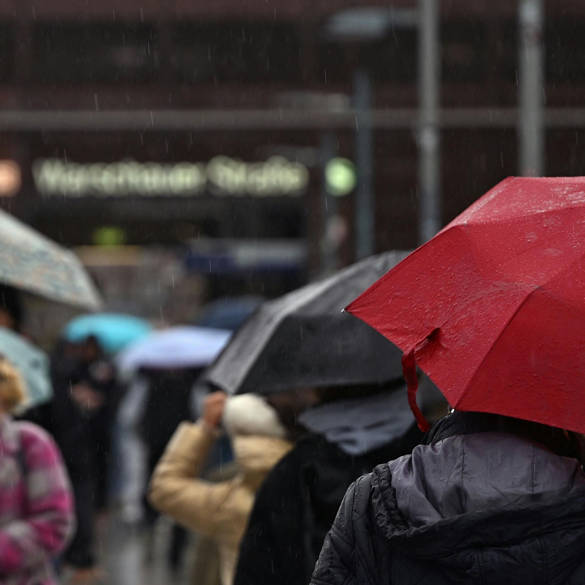 Image - Wetter in Berlin aktuell: Unwetterwarnung mit Sturmböen am Donnerstag