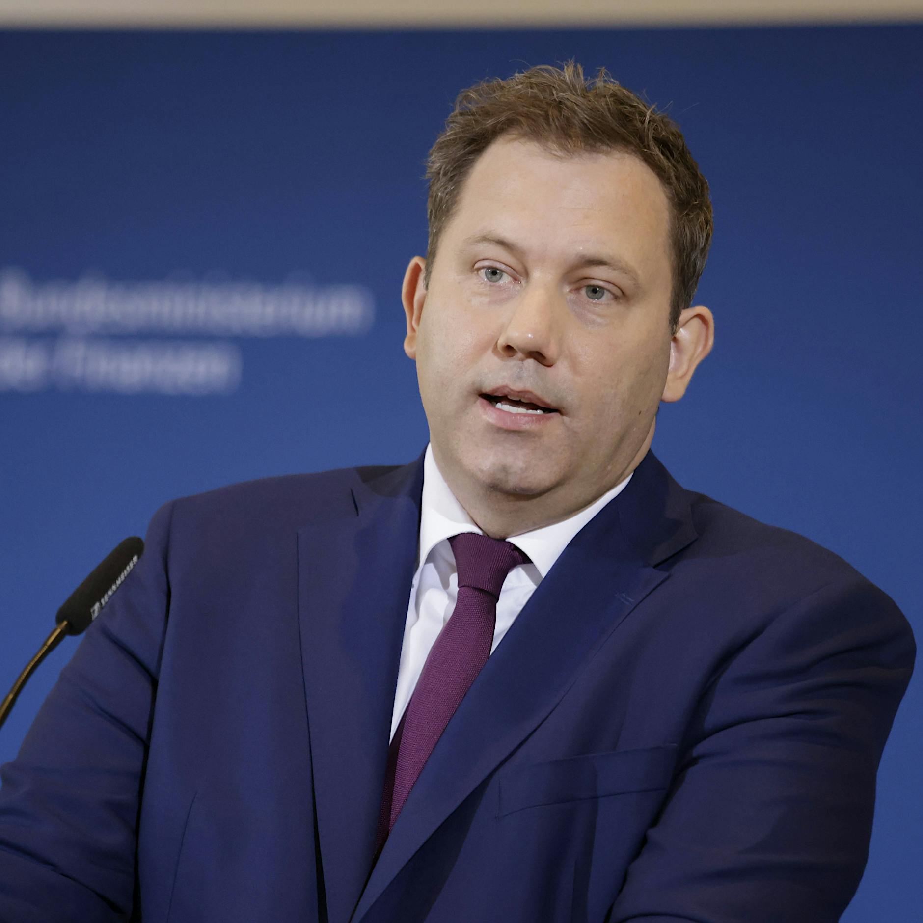 Bund plant Haushalt 2026: Wofür die Regierung das Geld ausgeben will