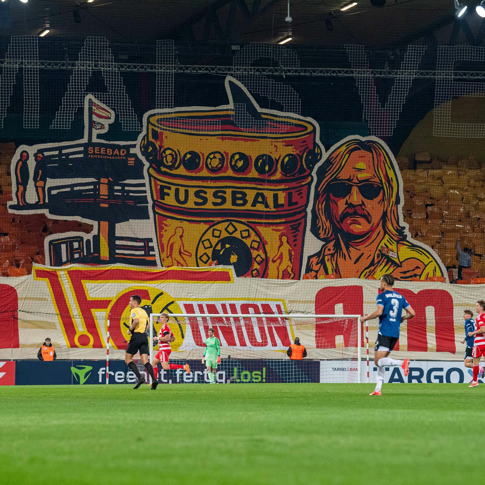 Image - Hommage an Urs Fischer: Fans des 1. FC Union Berlin überraschen mit Choreografie