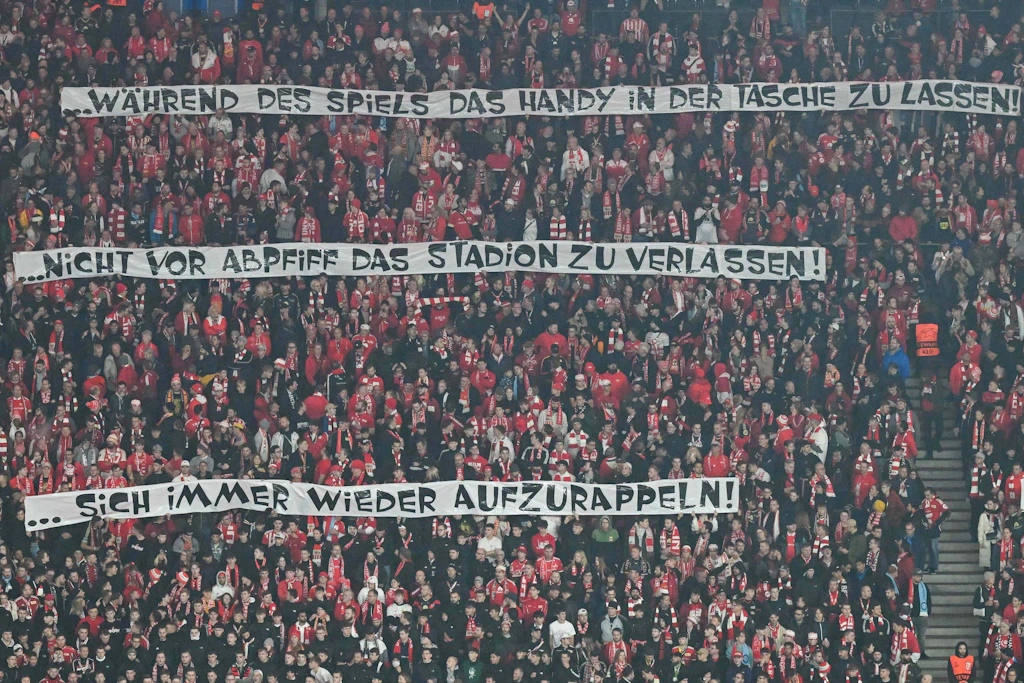 Die organisierte Fanszene des 1. FC Union kritisierte bereits in der Vergangenheit den sich ausbreitenden Fußball-Tourismus. 