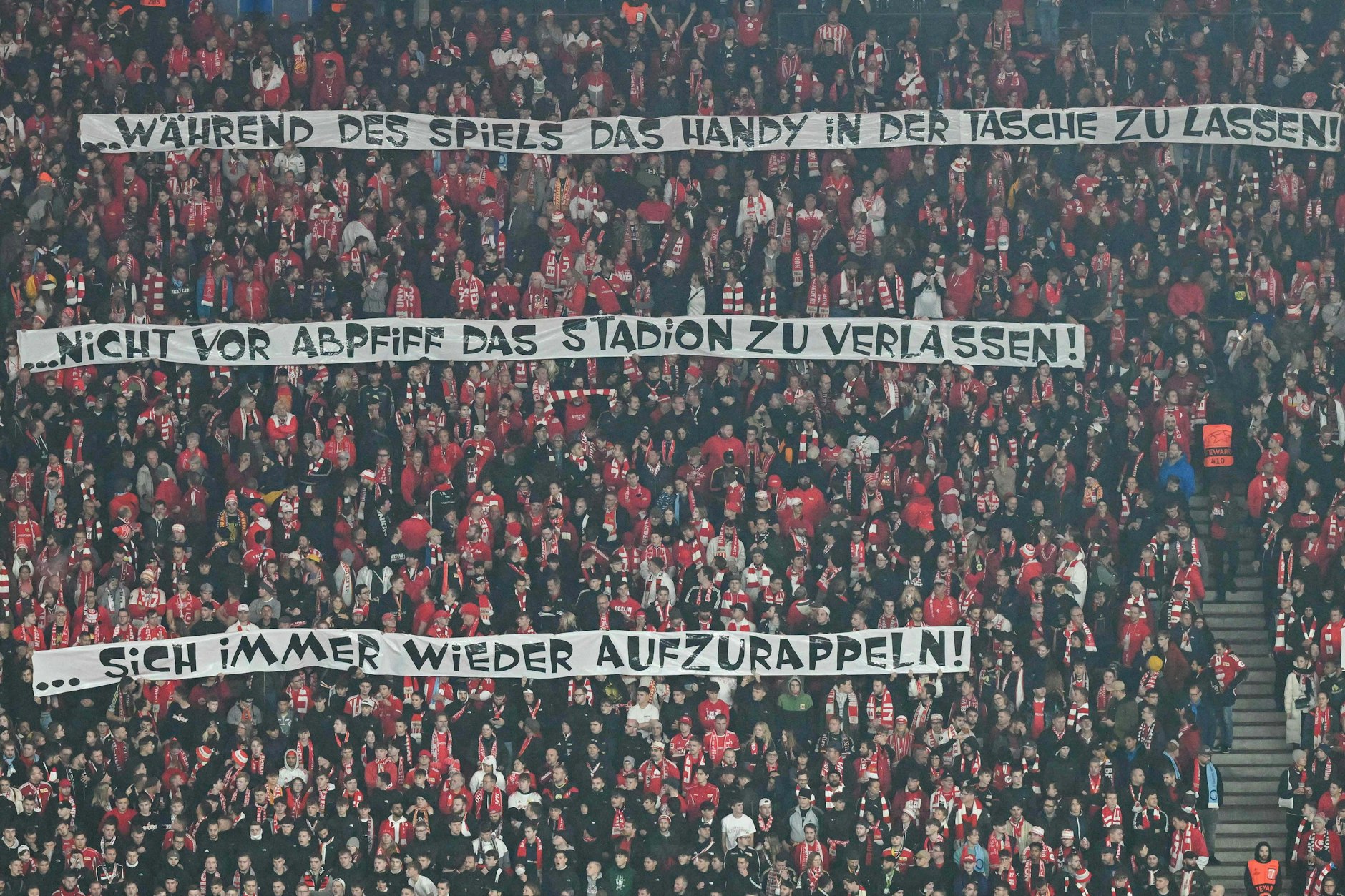 Die organisierte Fanszene des 1. FC Union kritisierte bereits in der Vergangenheit den sich ausbreitenden Fußball-Tourismus. 