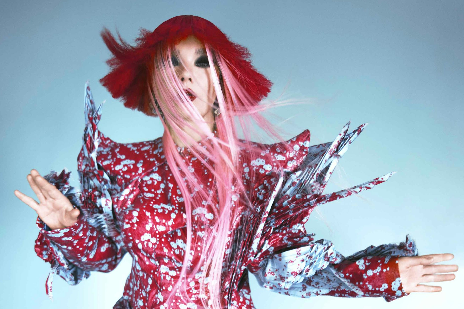 Die isländische Künstlerin Björk hat&nbsp;Rosalía bei „Berghain“ unterstützt.