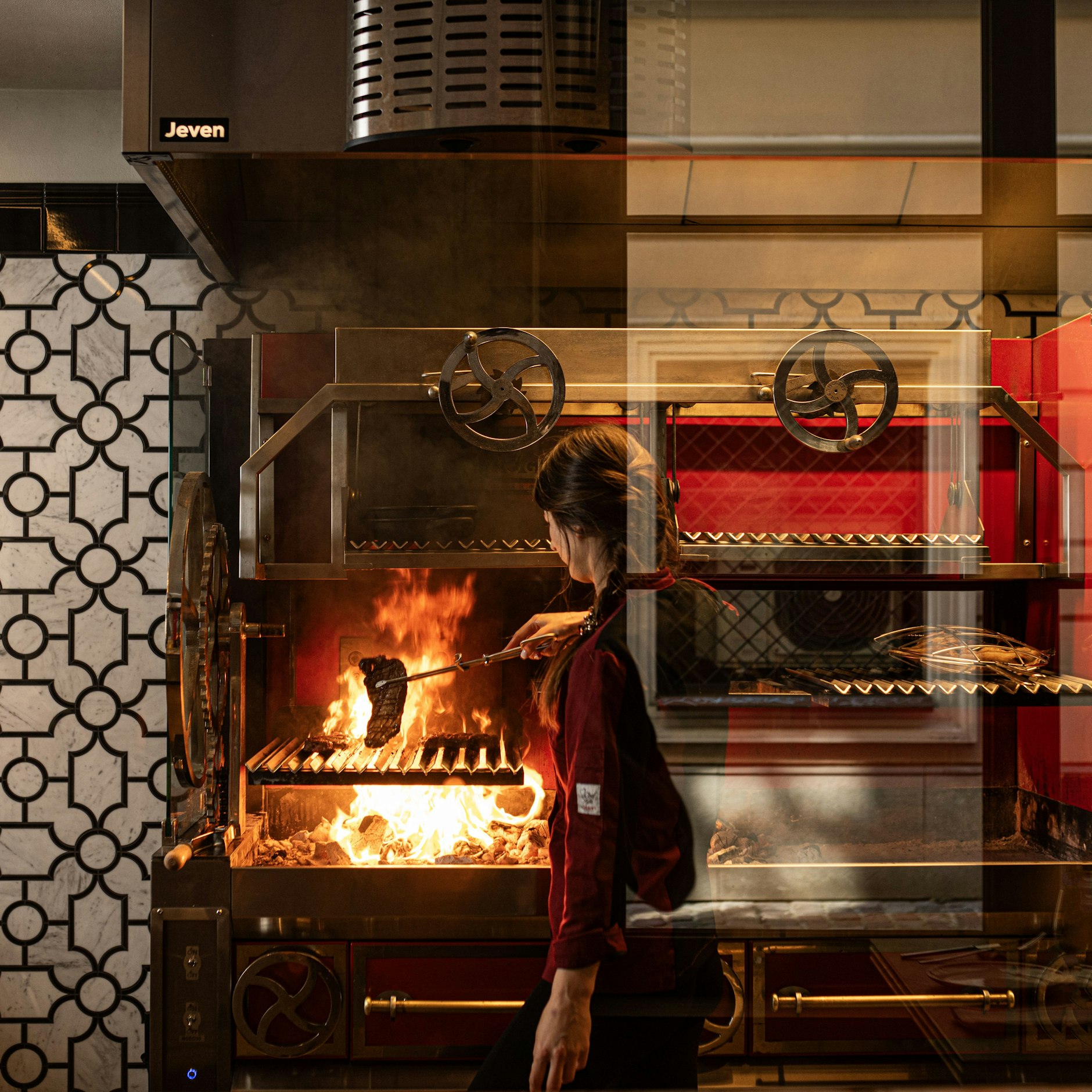 Im Krakauer Restaurants Huma Parilla Concept Bar gibt es Fleisch vom Grill