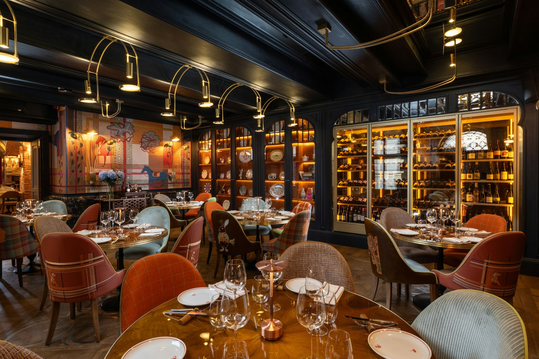 Der Innenraum des Krakauer Restaurants Huma Parilla Concept Bar