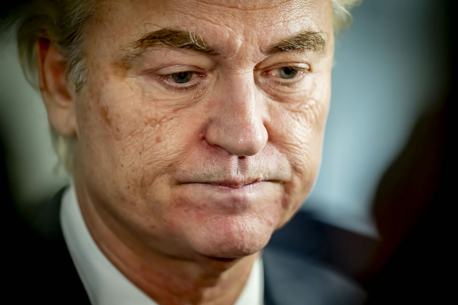 PVV-Chef Geert Wilders unterliegt offenbar der linksliberalen Mitte-Partei D66 bei der Parlamentswahl in den Niederlanden.