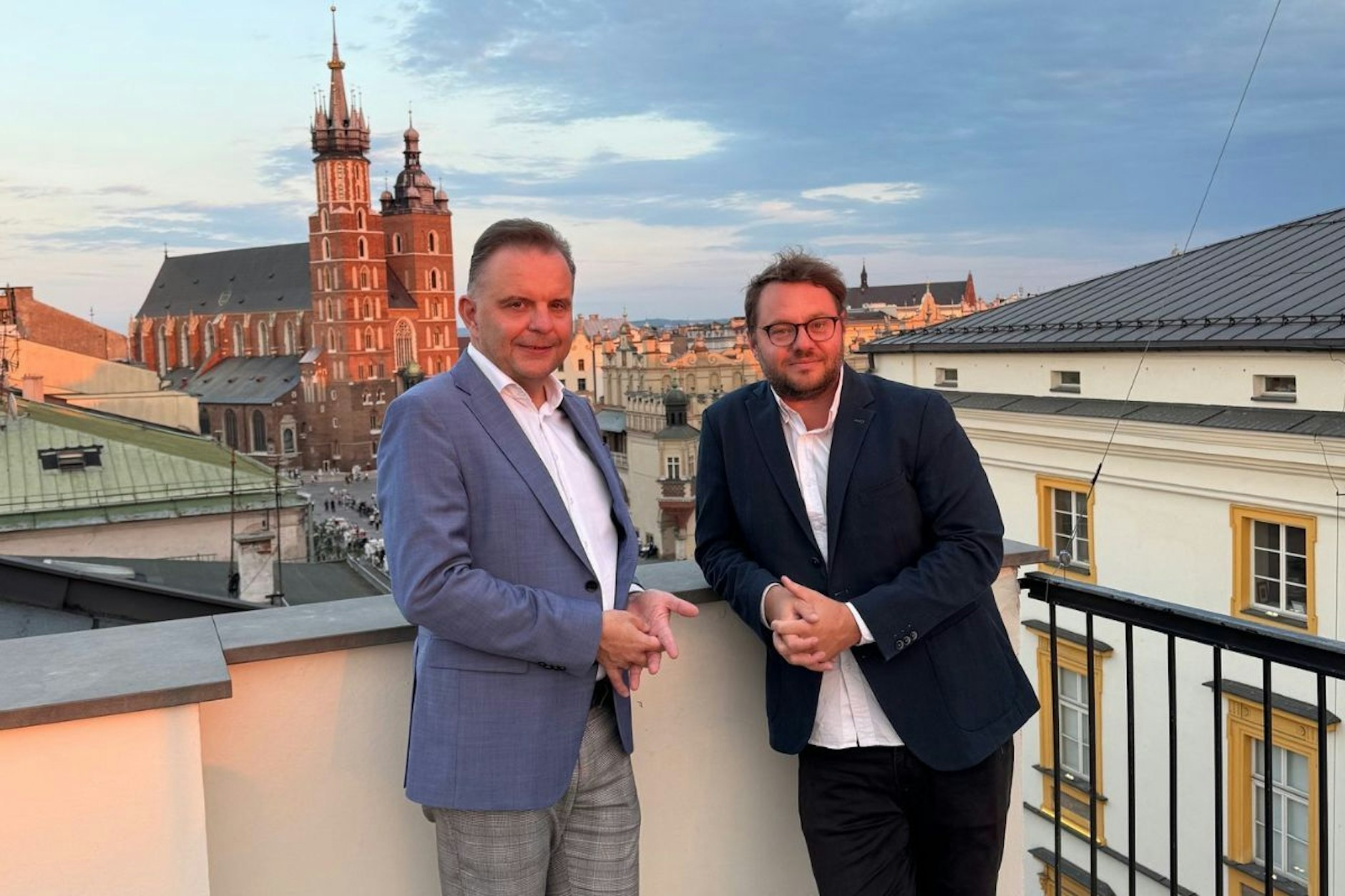 Tomasz Kurianowicz und Grzegorz Soszyński, Direktor der Kraków Tourism Alliance