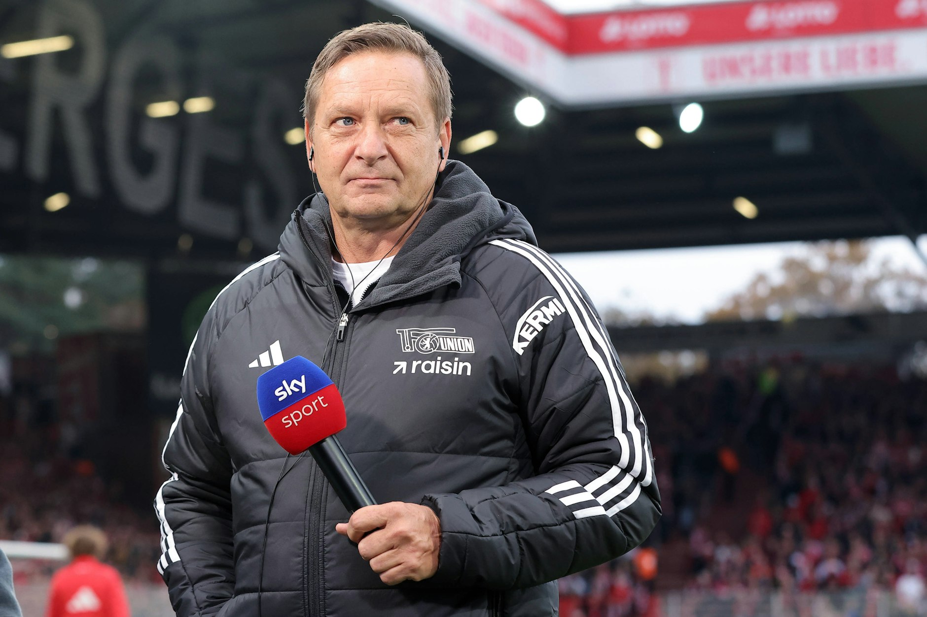 Kein Sieg mit Mama: Horst Heldt überlegt nach Remis gegen Freiburg, seiner Mutter ein Hausverbot beim 1. FC Union zu erteilen.