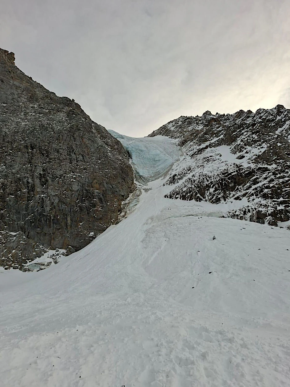 EinTeil der Vertainspitze in Südtirol nach einem Lawinenabgang. Fünf deutsche Bergsteiger kamen dabei ums Leben.