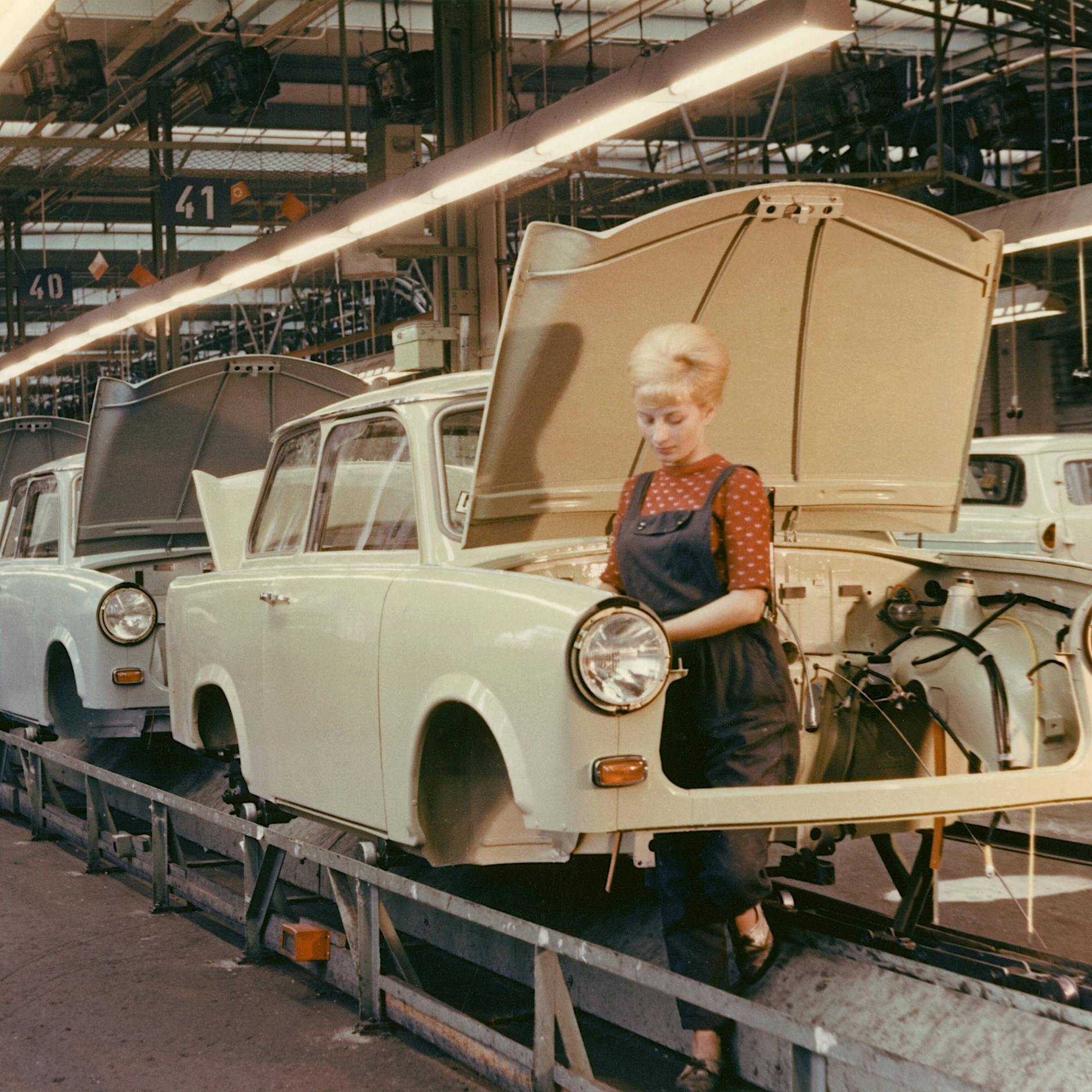 Vom Erbe des Ordensstaates DDR: Rückblick auf eine monarchische Republik