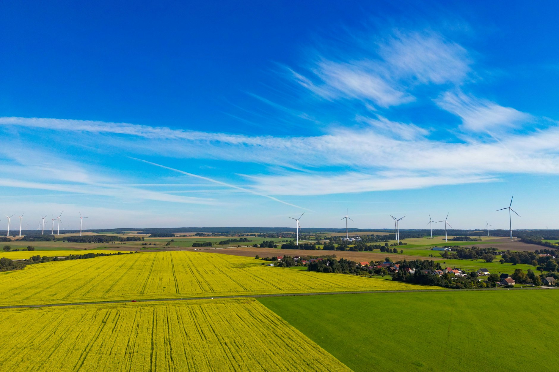 Die ostdeutschen Bundesländer sollten nicht als „neue Bundesländer“ bezeichnet werden, sagt eine Mehrheit Befragter.