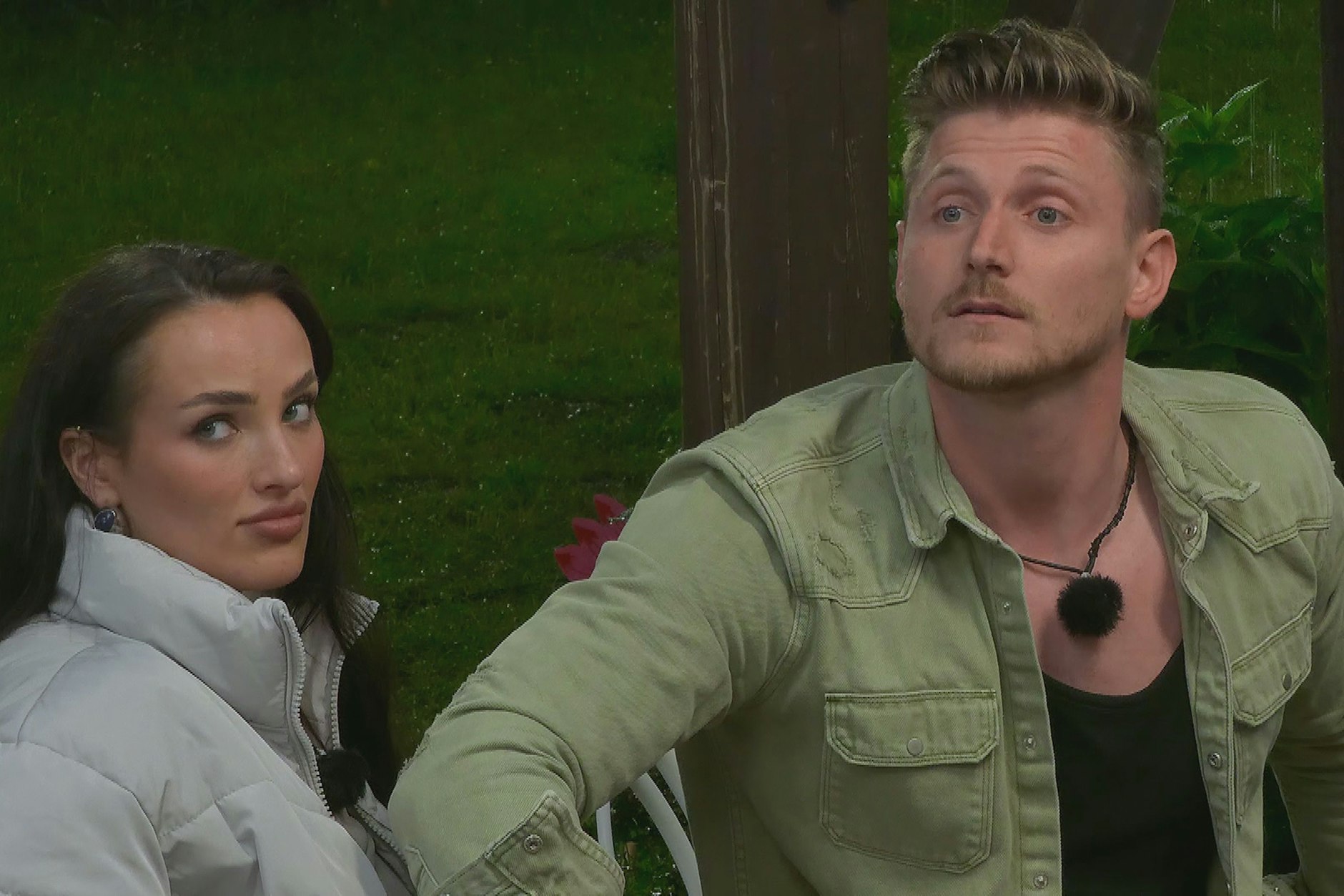 Paulina Ljubas und Tommy Pedroni machen sich im „Sommerhaus der Stars“ keine Freunde.