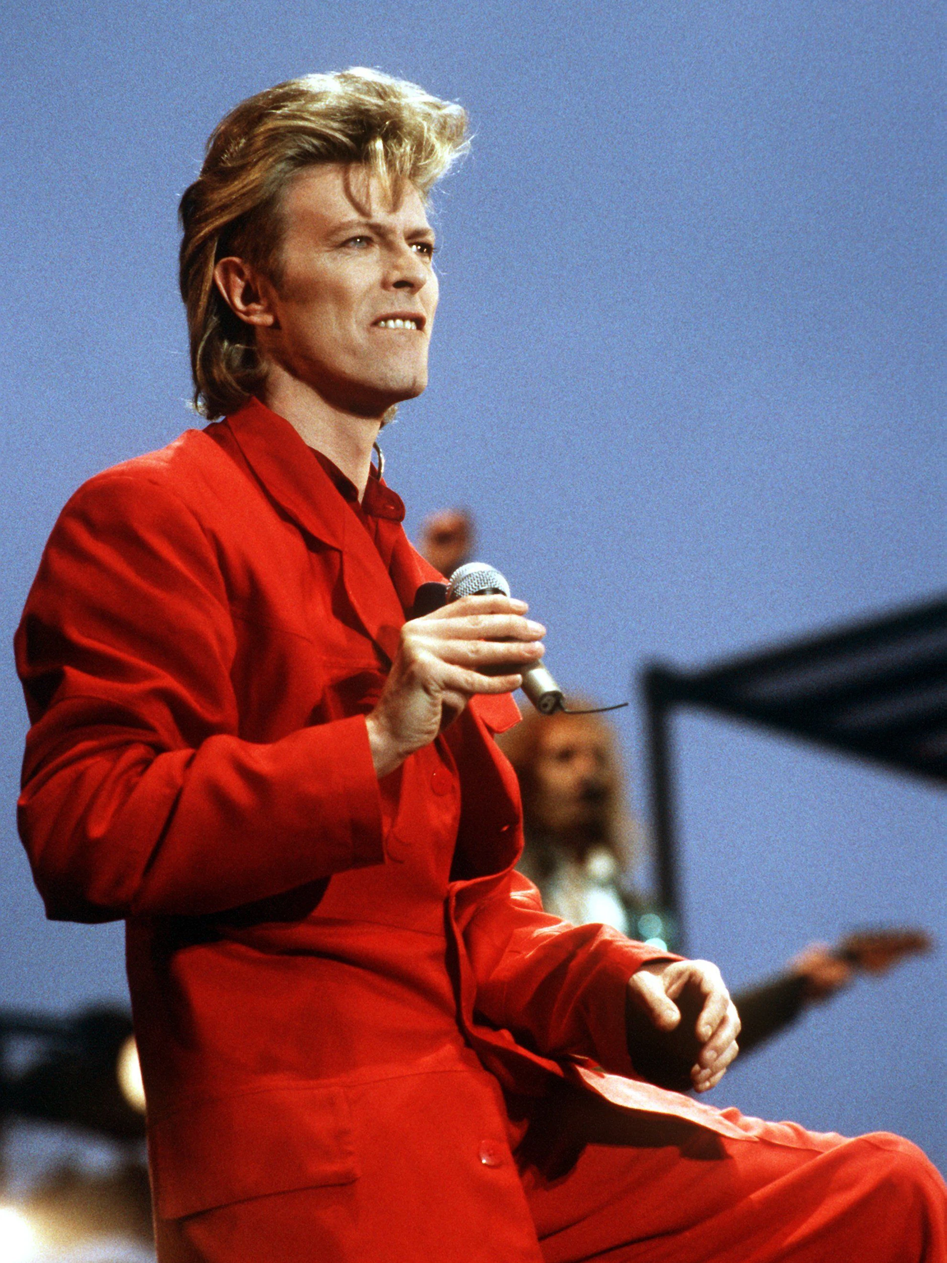 David Bowie während eines Open-Air-Konzerts in Hamburg am 14. Juni 1987