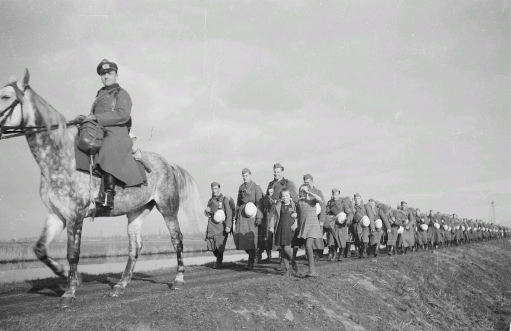 Nannen, Höfer & Co.: Erst Kriegspropaganda für die Nazis, nach dem Krieg Karriere als Journalist gemacht