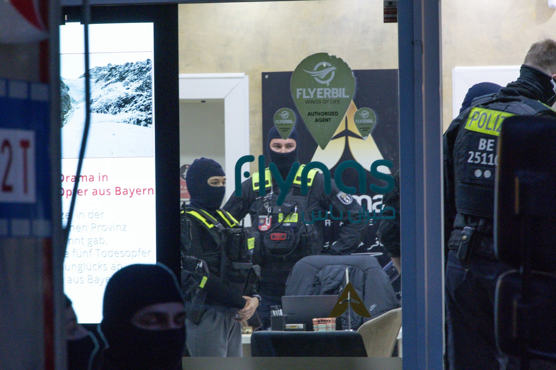 Festgenommener Terror-Syrer: Polizei durchsucht Reisebüro