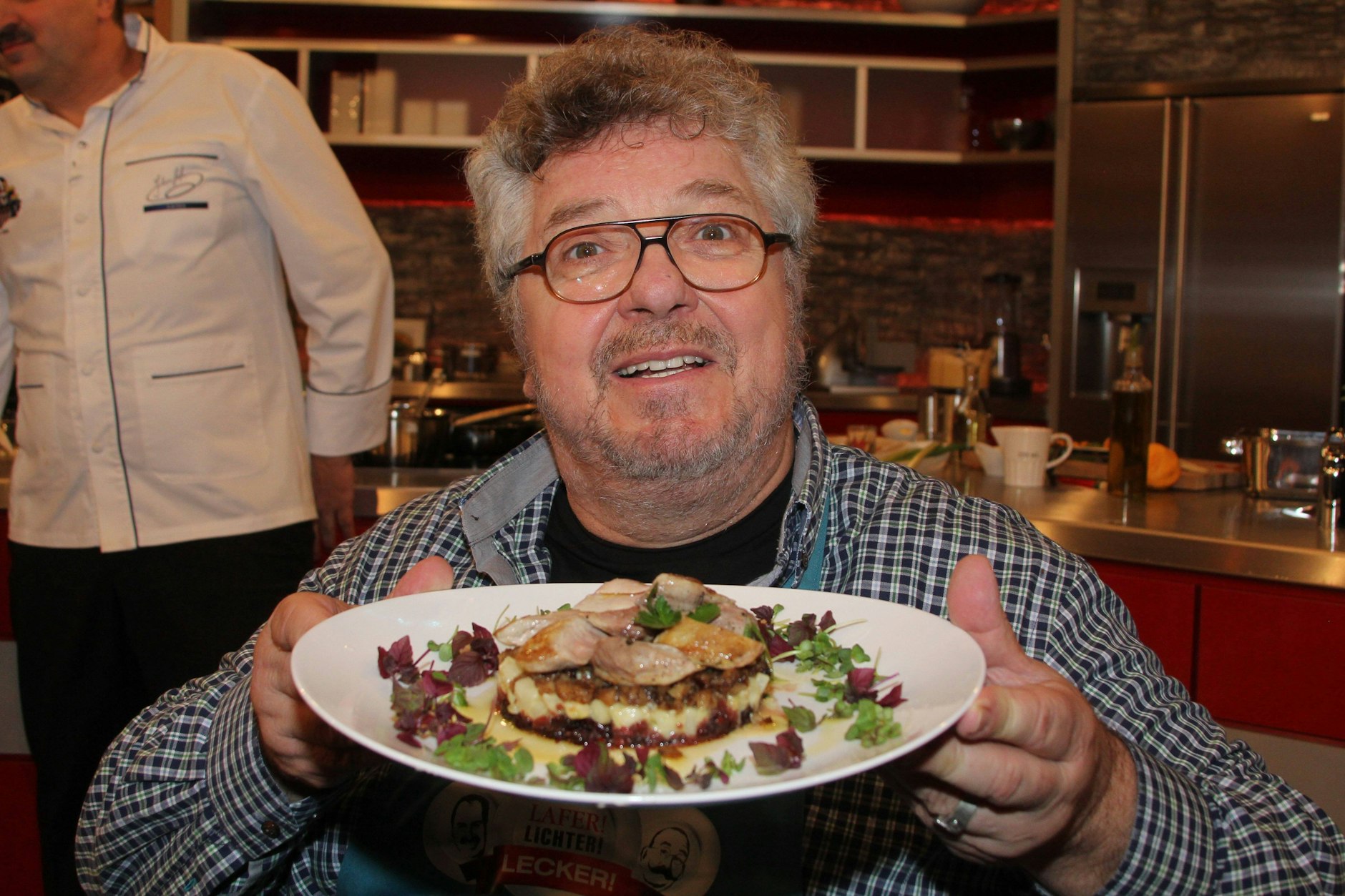 Michael Schanze ist begeisterter Hobbykoch. Hier war er zu Gast in der Sendung „Lafer Lichter Lecker“.