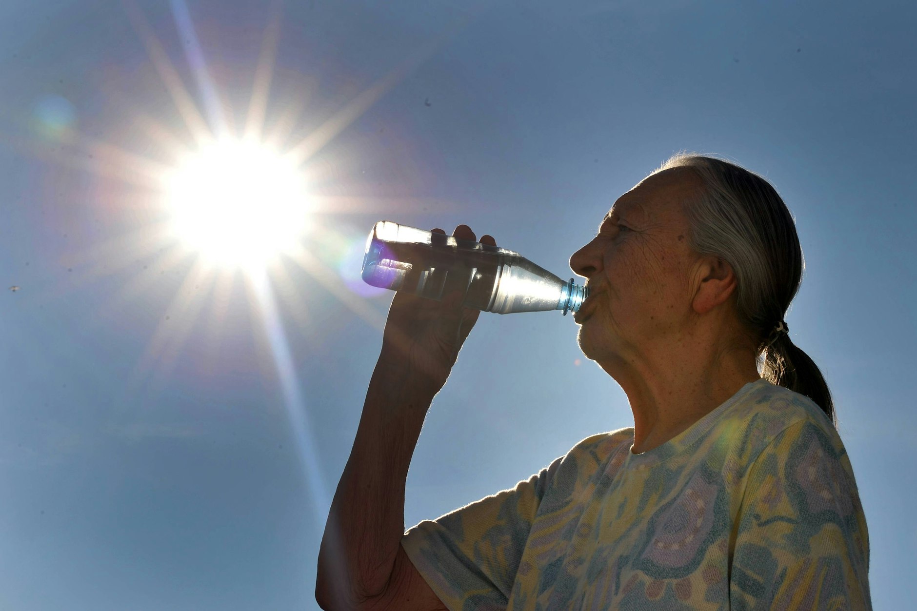 Kann man das Wasser aus dem Hahn wirklich bedenkenlos trinken? In vielen Trinkwasserproben wurden sogenannte Ewigkeitschemikalien gefunden.