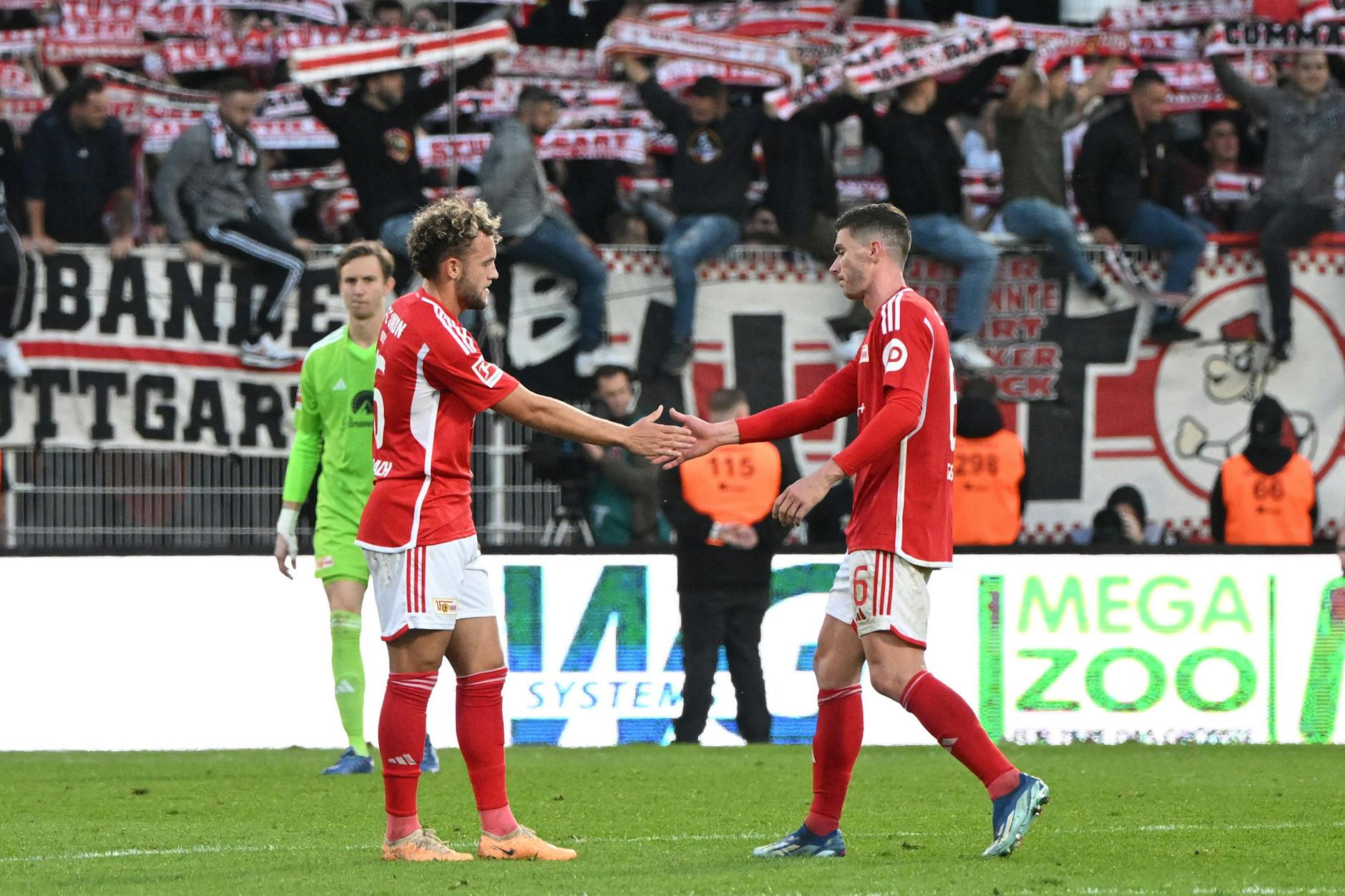 Zwei Unioner in der Krise: Das Wiedersehen zwischen Benedict Hollerbach und Robin Gosens fällt ins Wasser.
