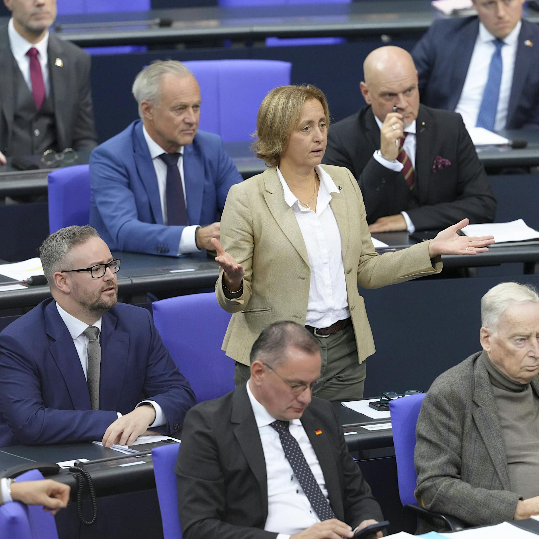 Union verdächtigt AfD: Missbrauch des Fragerechts für Informationen für Russland