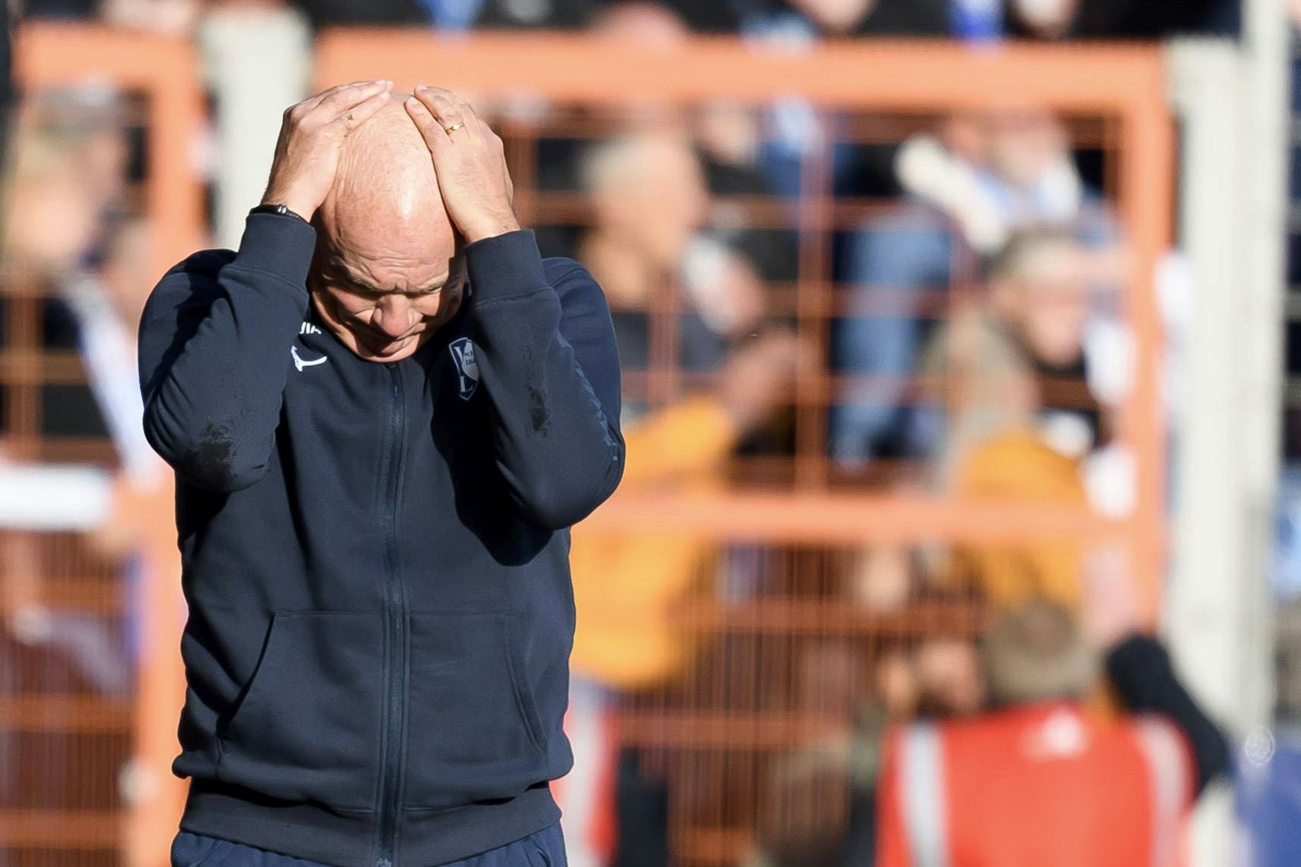 Auf den Trainerbänken der deutschen Profiligen ist es neben Steffen Baumgart in diesen Tagen vor allem Uwe Rösler, der die Fahne für den Fußball-Osten hochhält.