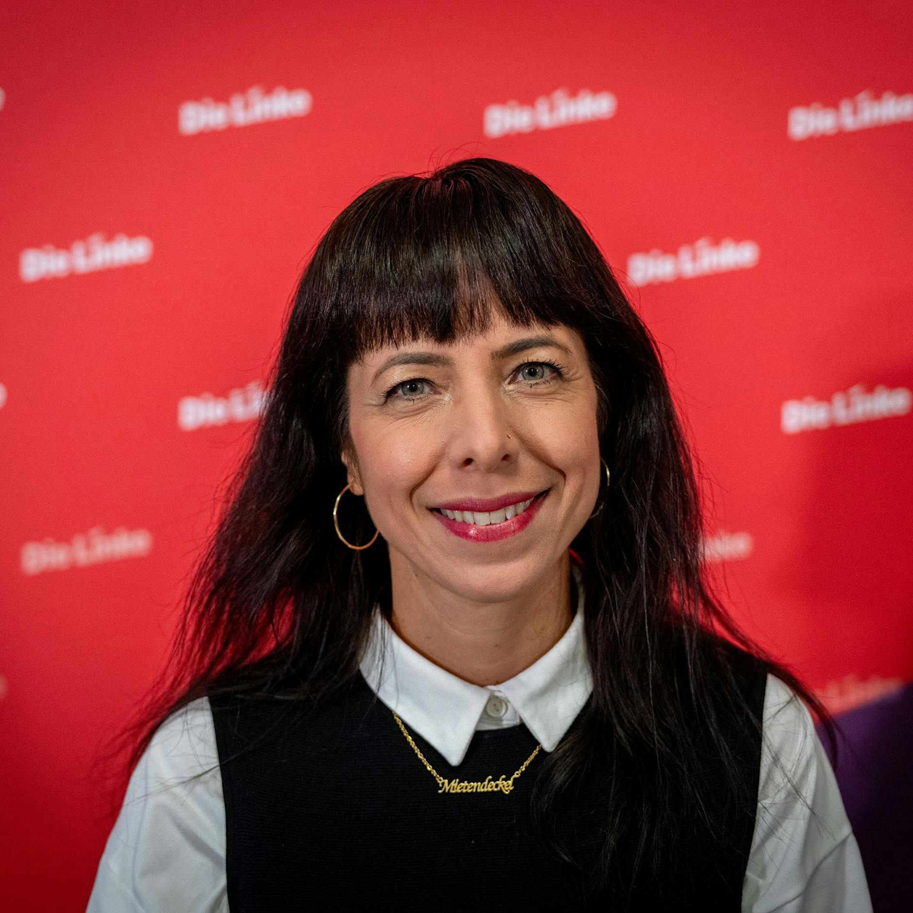 Elif Eralp jubelt über linken Sieg in New York