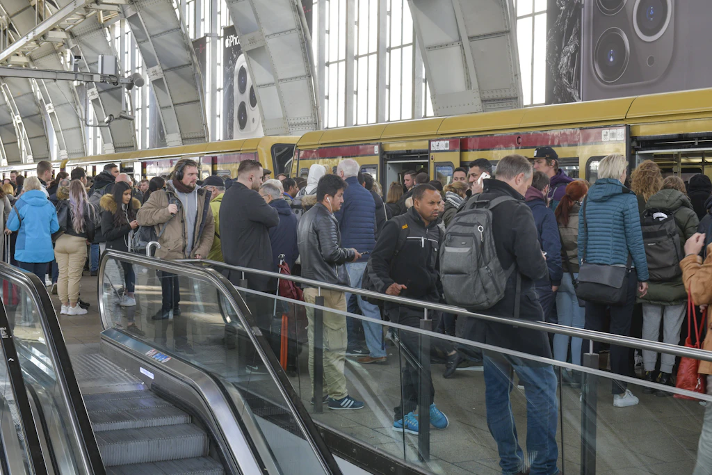 „Da steht ein Kind“: Deutsche Bahn, so kann es nicht weitergehen!