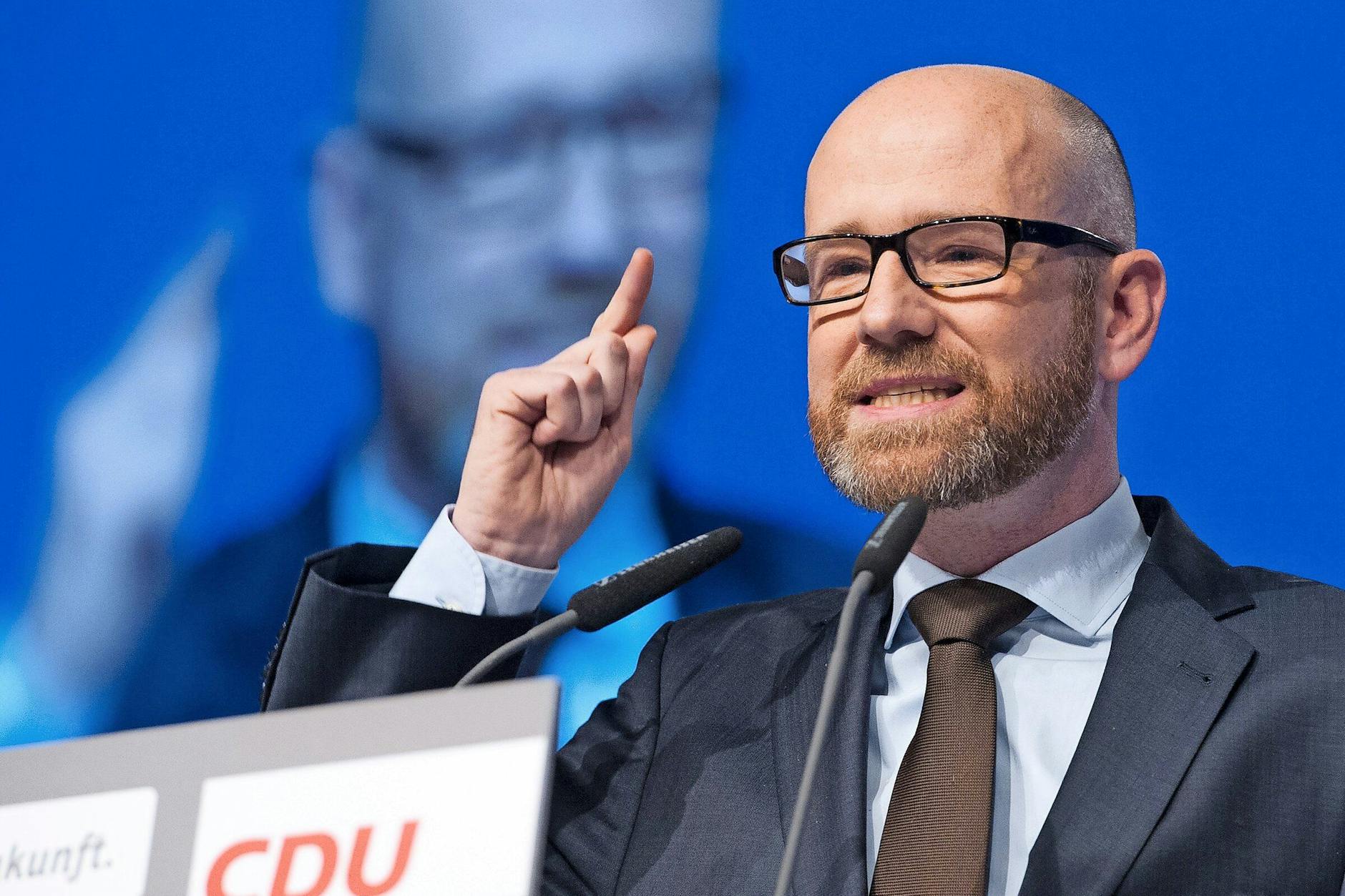 Ex-Generalsekretär Peter Tauber findet deutliche Worte.