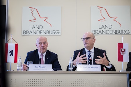 Berlin und Brandenburg vertiefen Zusammenarbeit: Von Digitalfunk bis Abschiebehaft