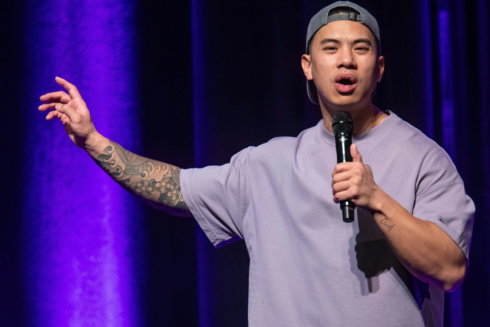 Comedian Tutty Tran wurde angegriffen und schreibt im Netz offen über sein schlimmes Erlebnis.