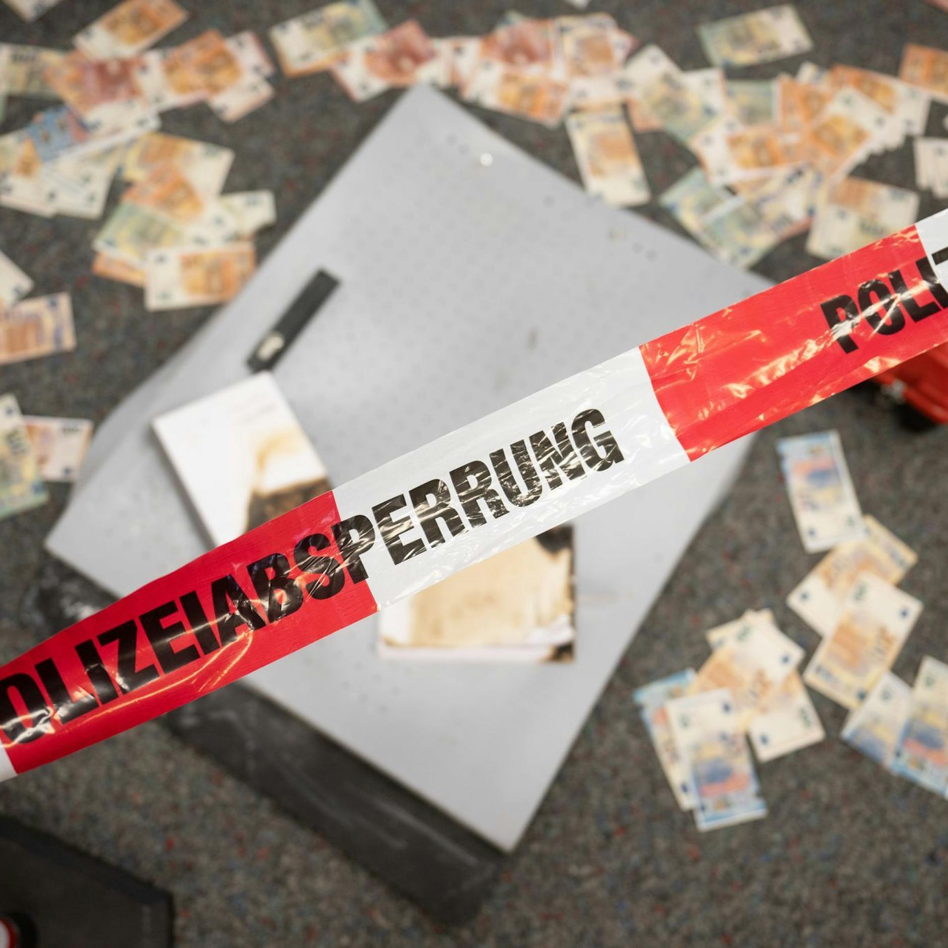 Image - Tod im Schlauchboot auf der Spree: Komplize wegen gesprengtem Geldautomaten in Berlin vor Gericht