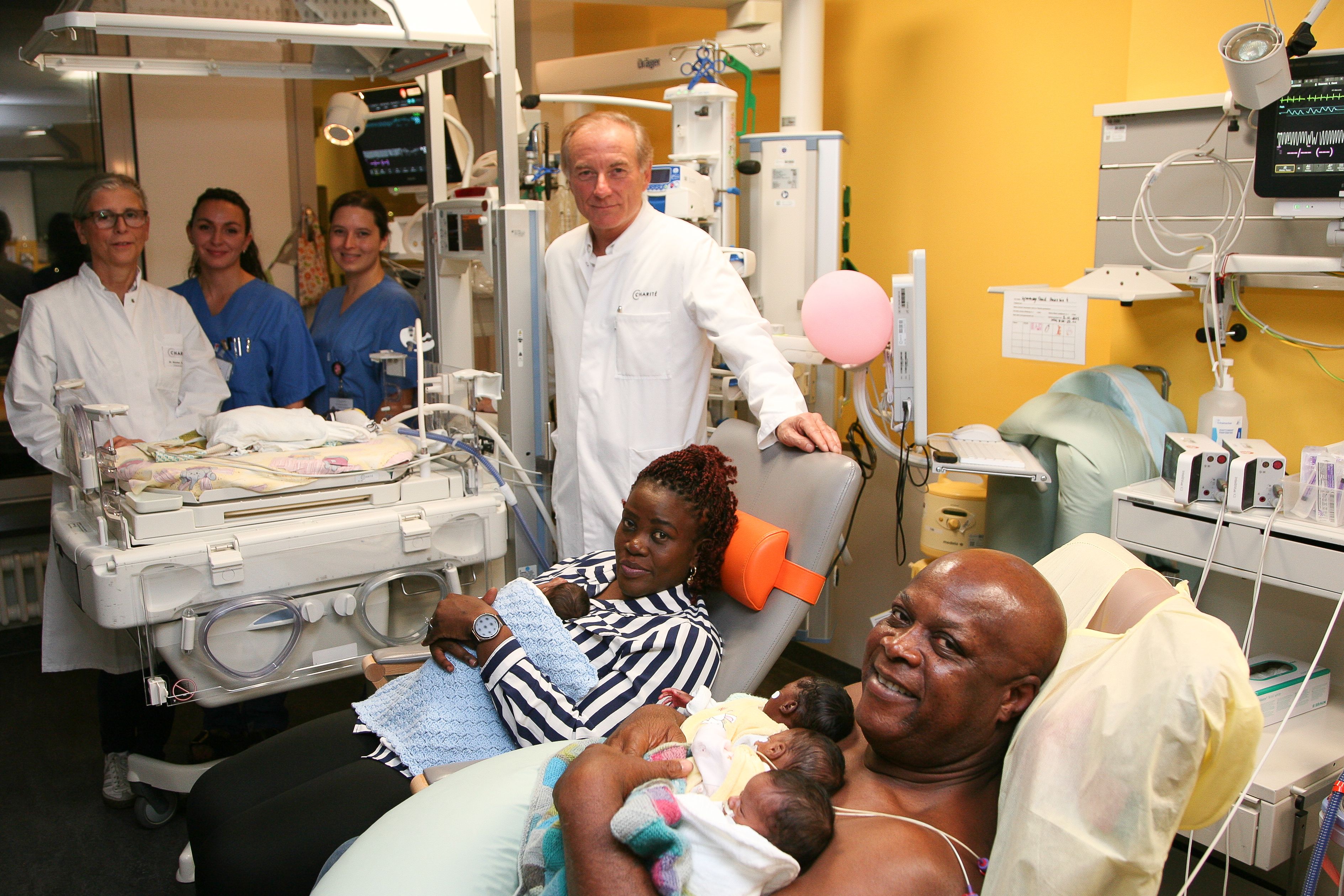 Babywunder in Berlin! Charité-Team bringt seltene Fünflinge zur Welt